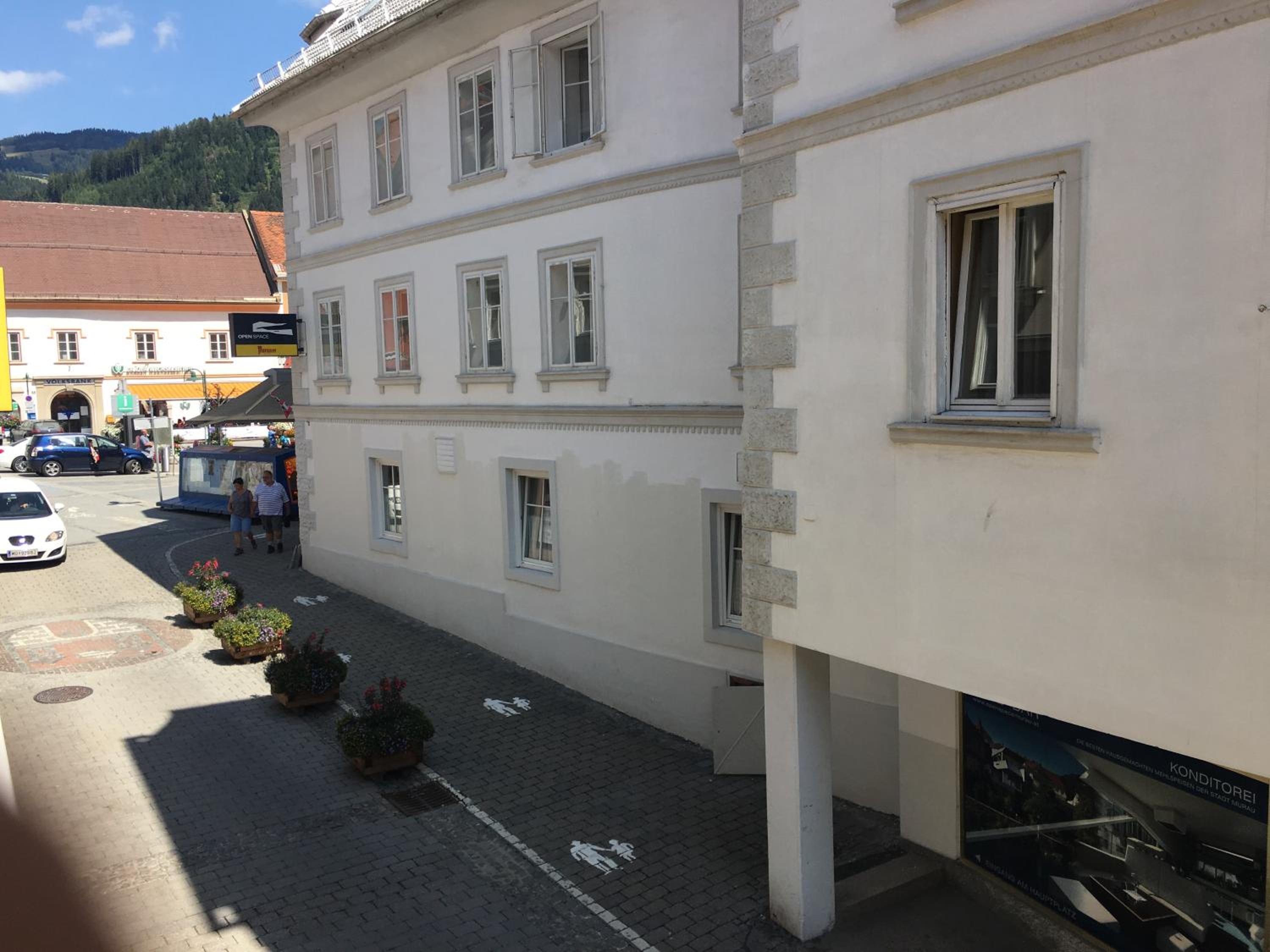 Jasmin Pension Central Location Shared Kitchen Pet Friendly