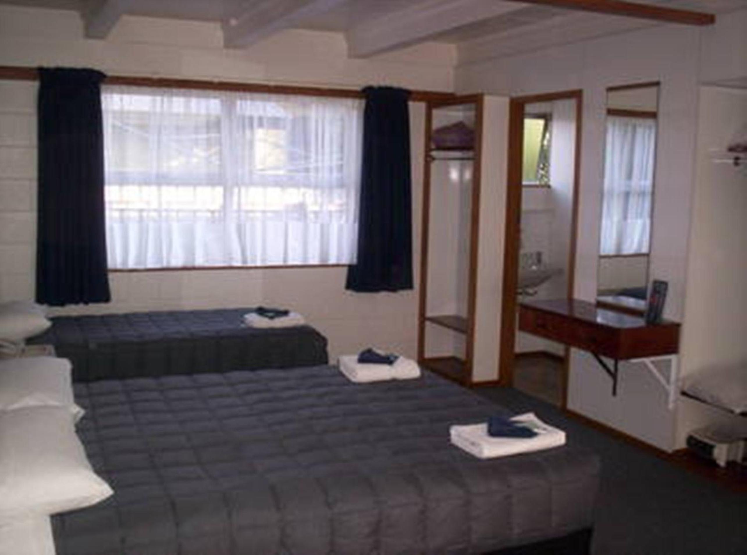 Broadway Motor Inn