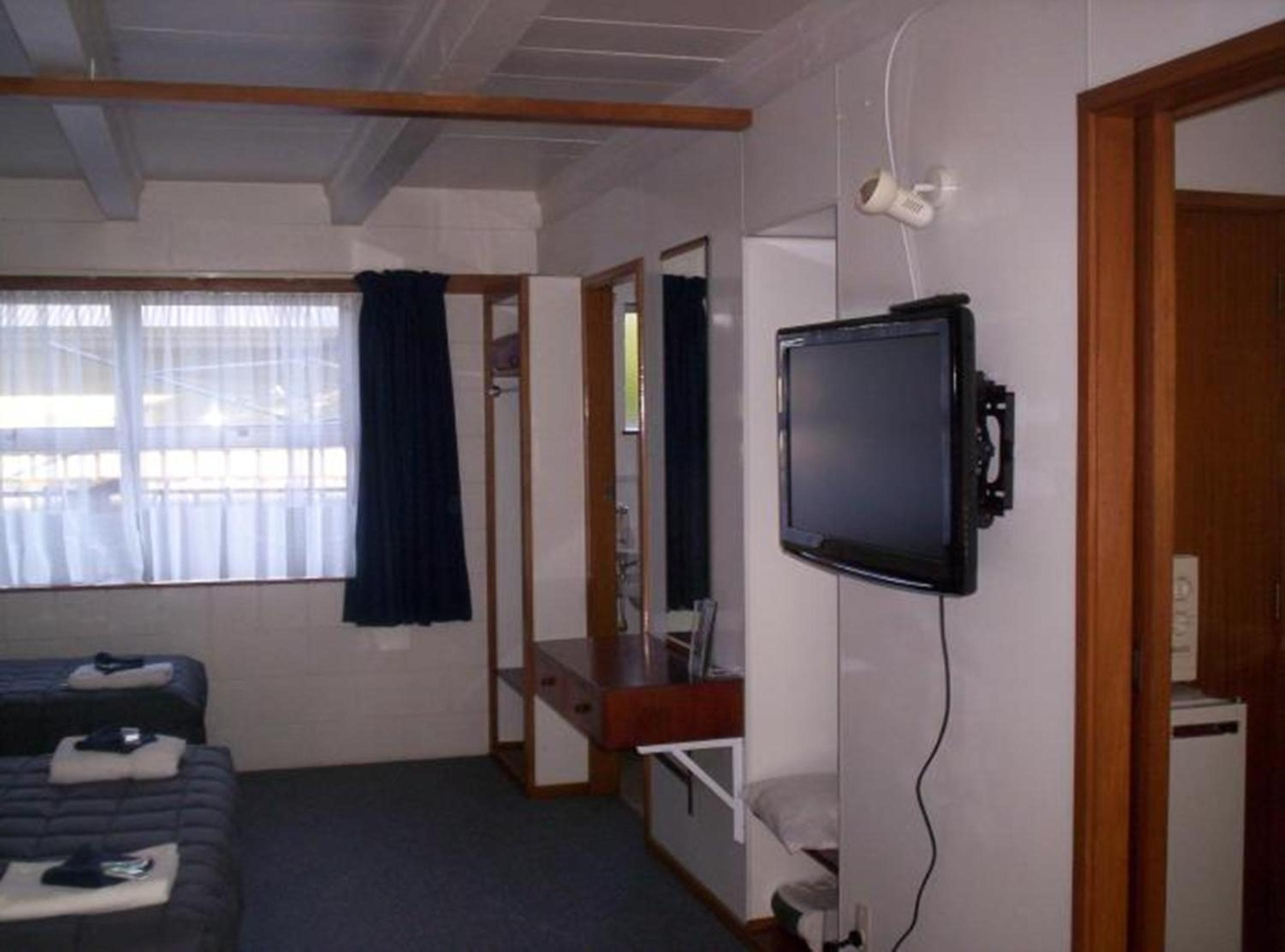 Broadway Motor Inn