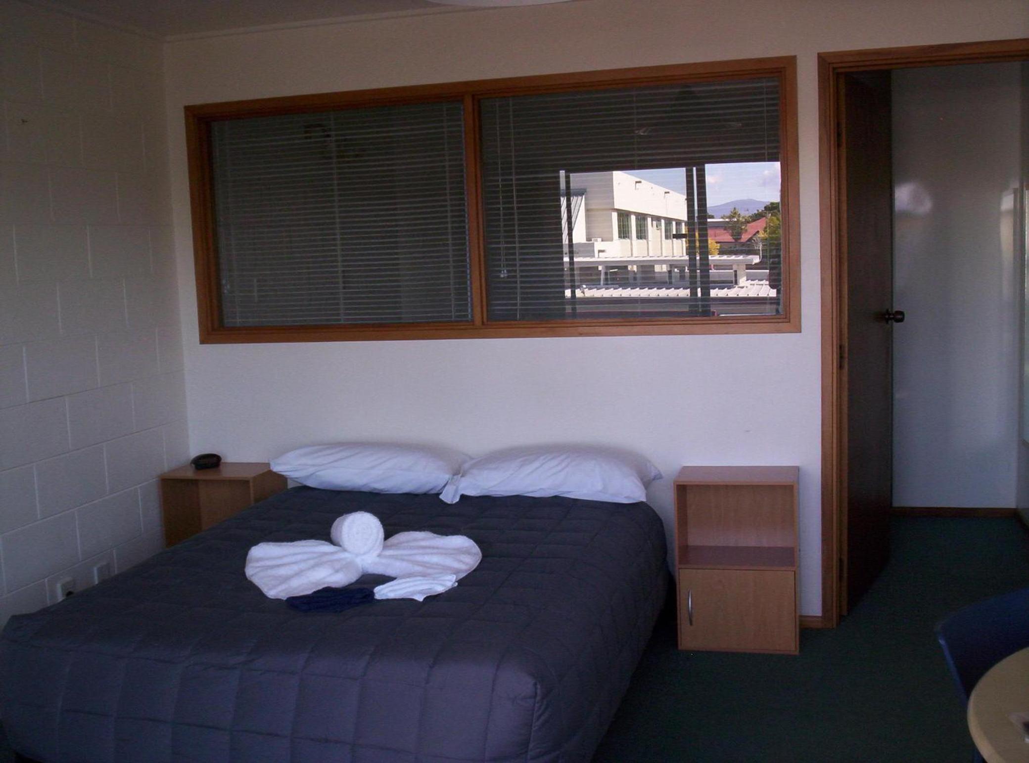 Broadway Motor Inn