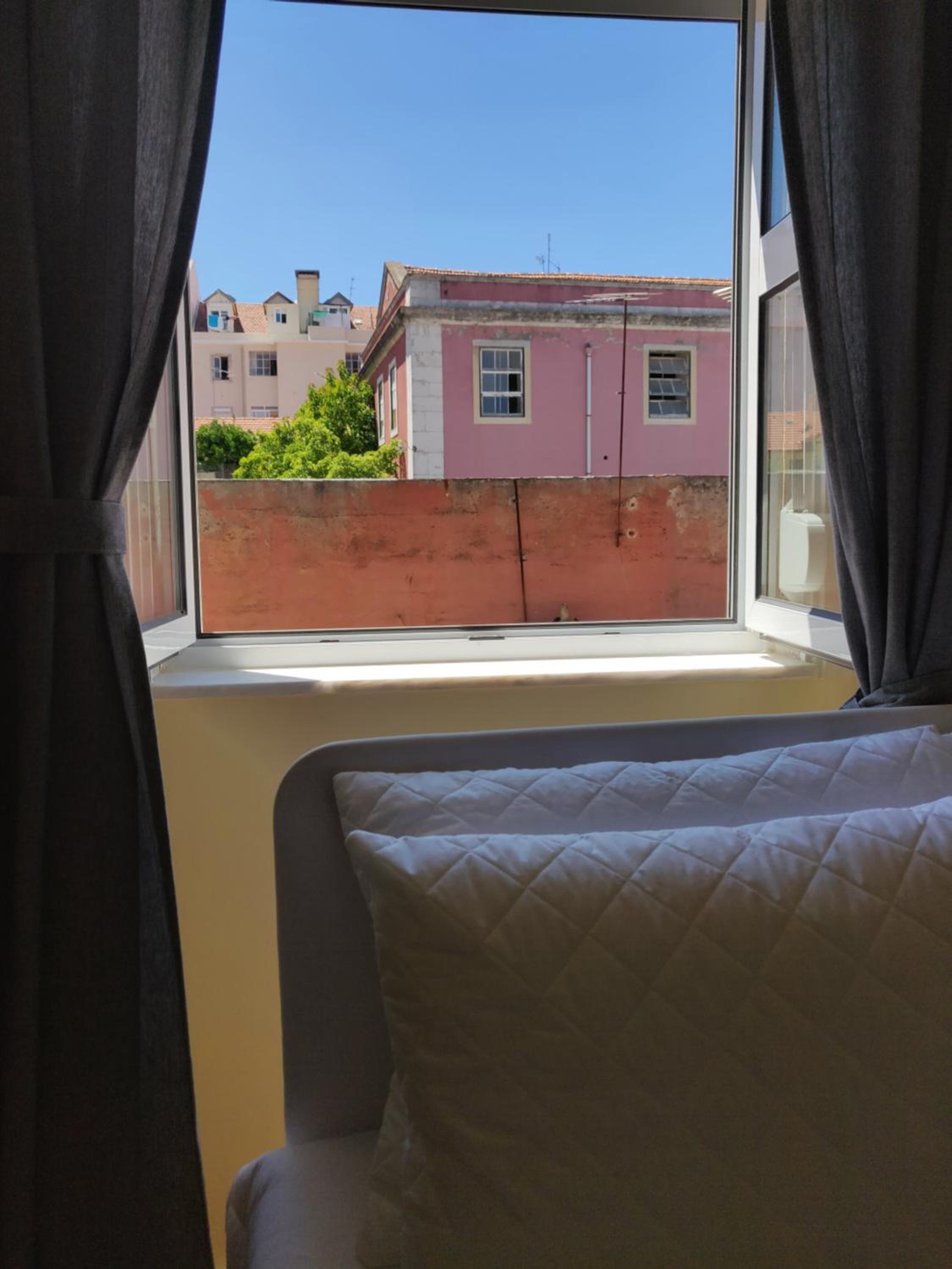 Santa Barbara Apartment view 5