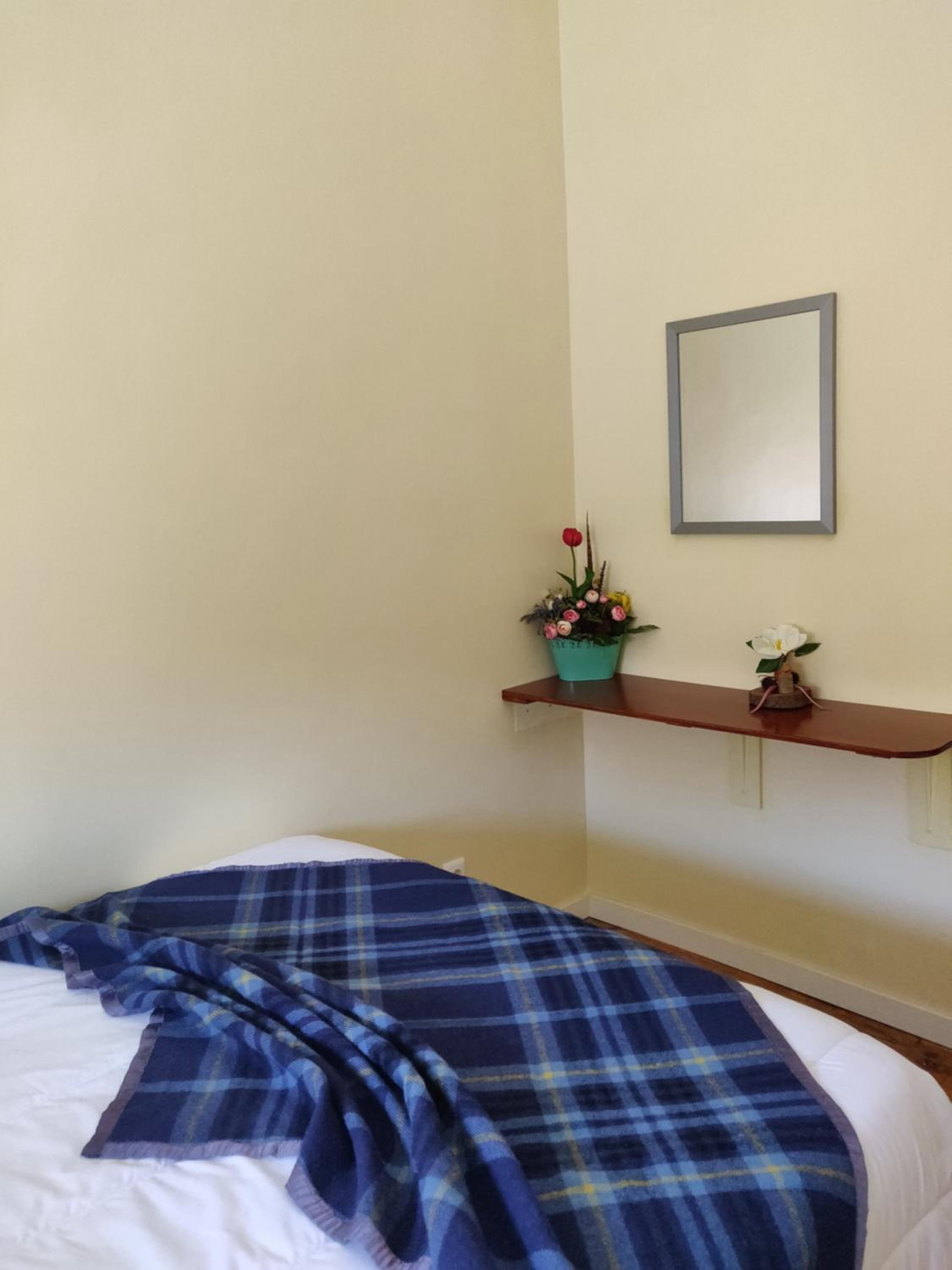 Santa Barbara Apartment view 4
