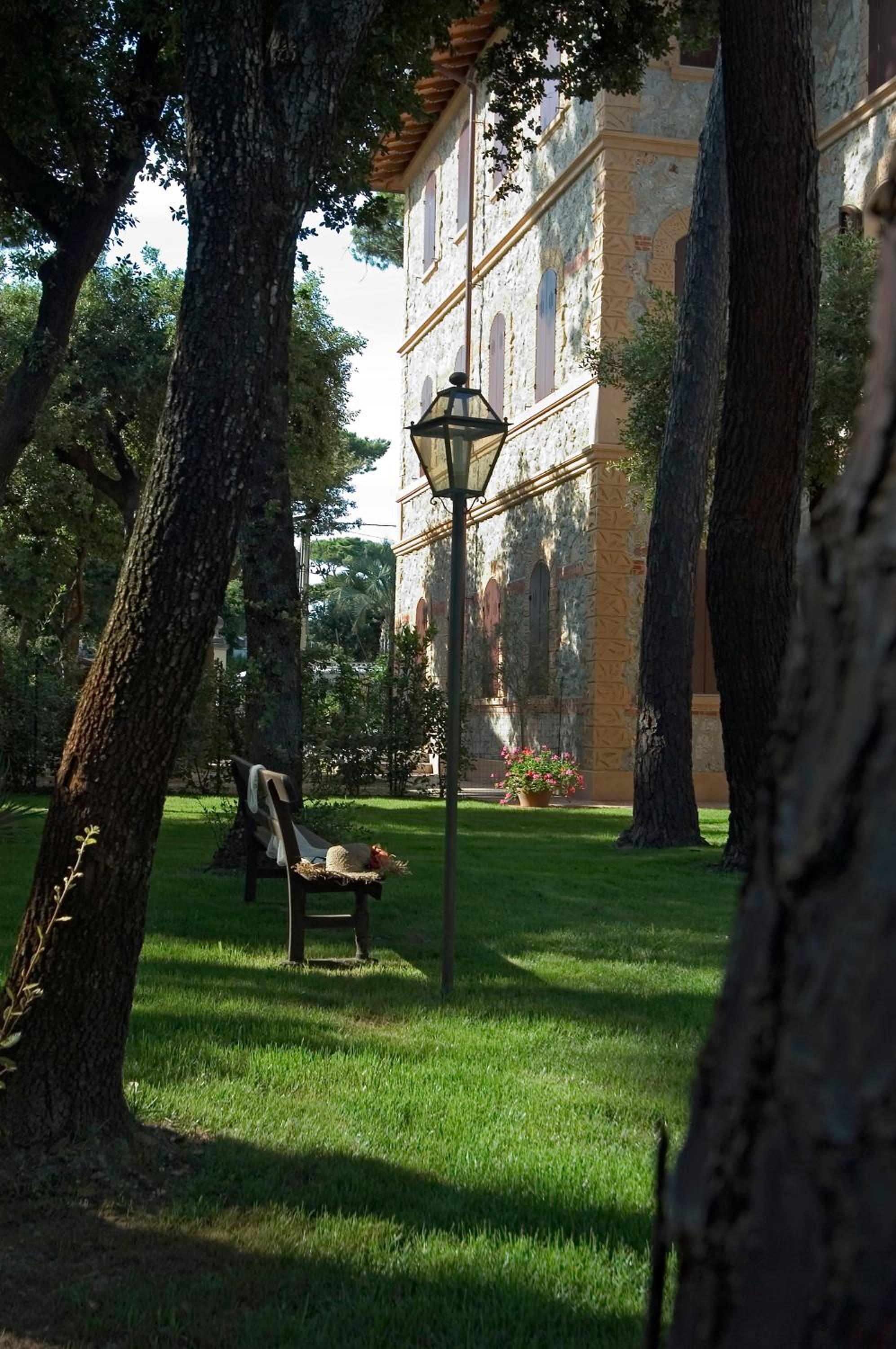 Photo 42