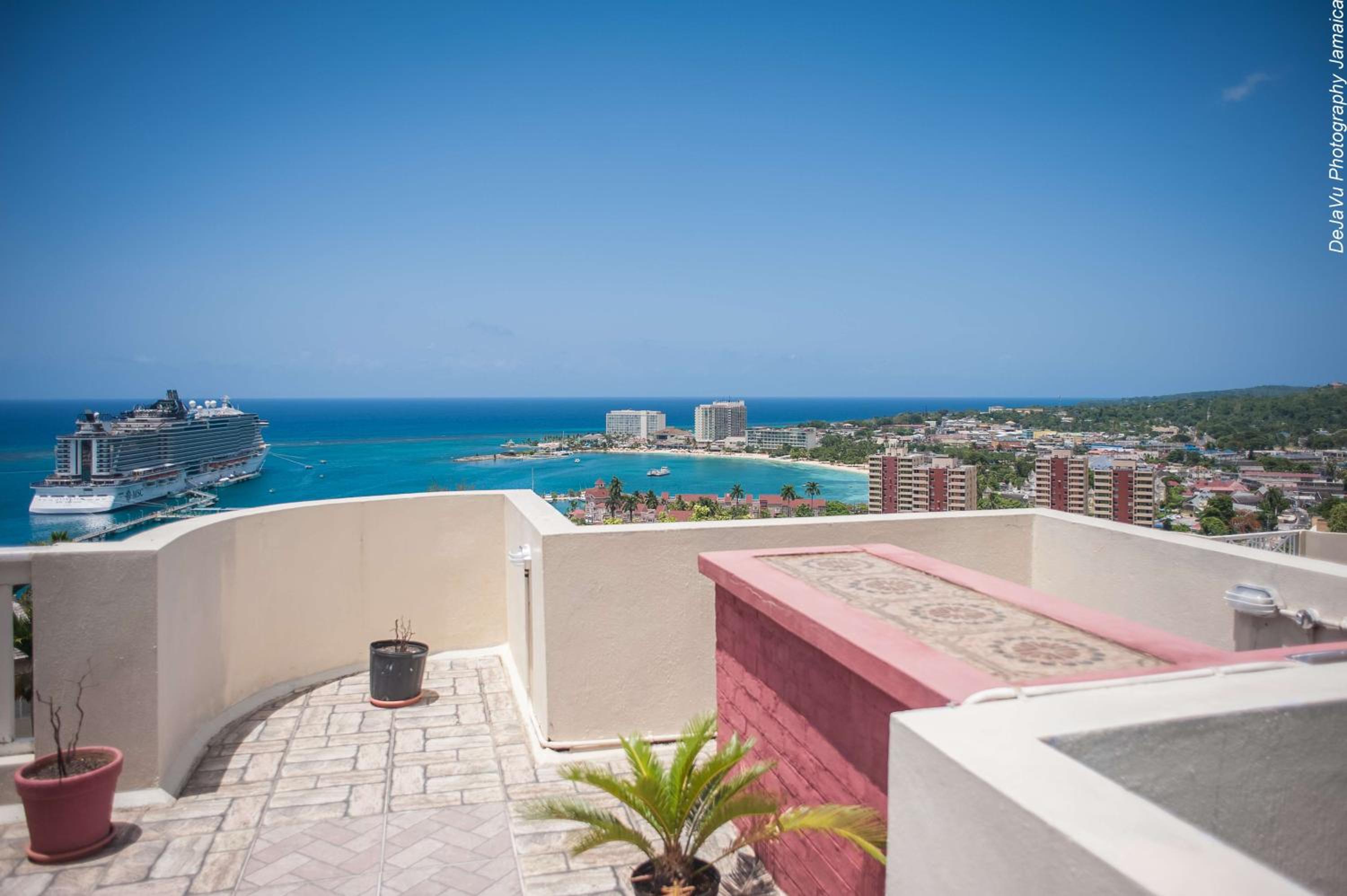 Ocean View 2 bedroom at Columbus Heights view 5