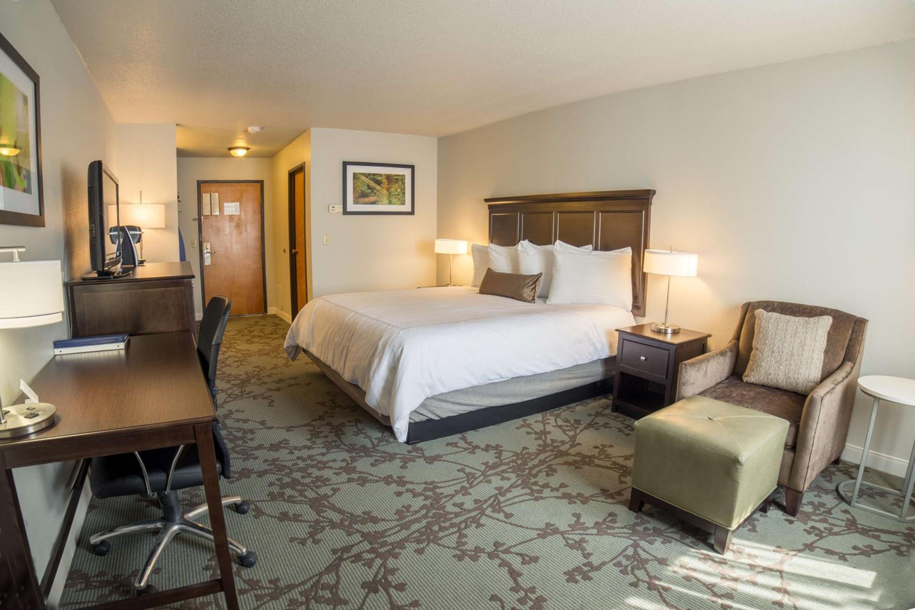 Spearfish Vacations - Best Western Black Hills Lodge - Property Image 10