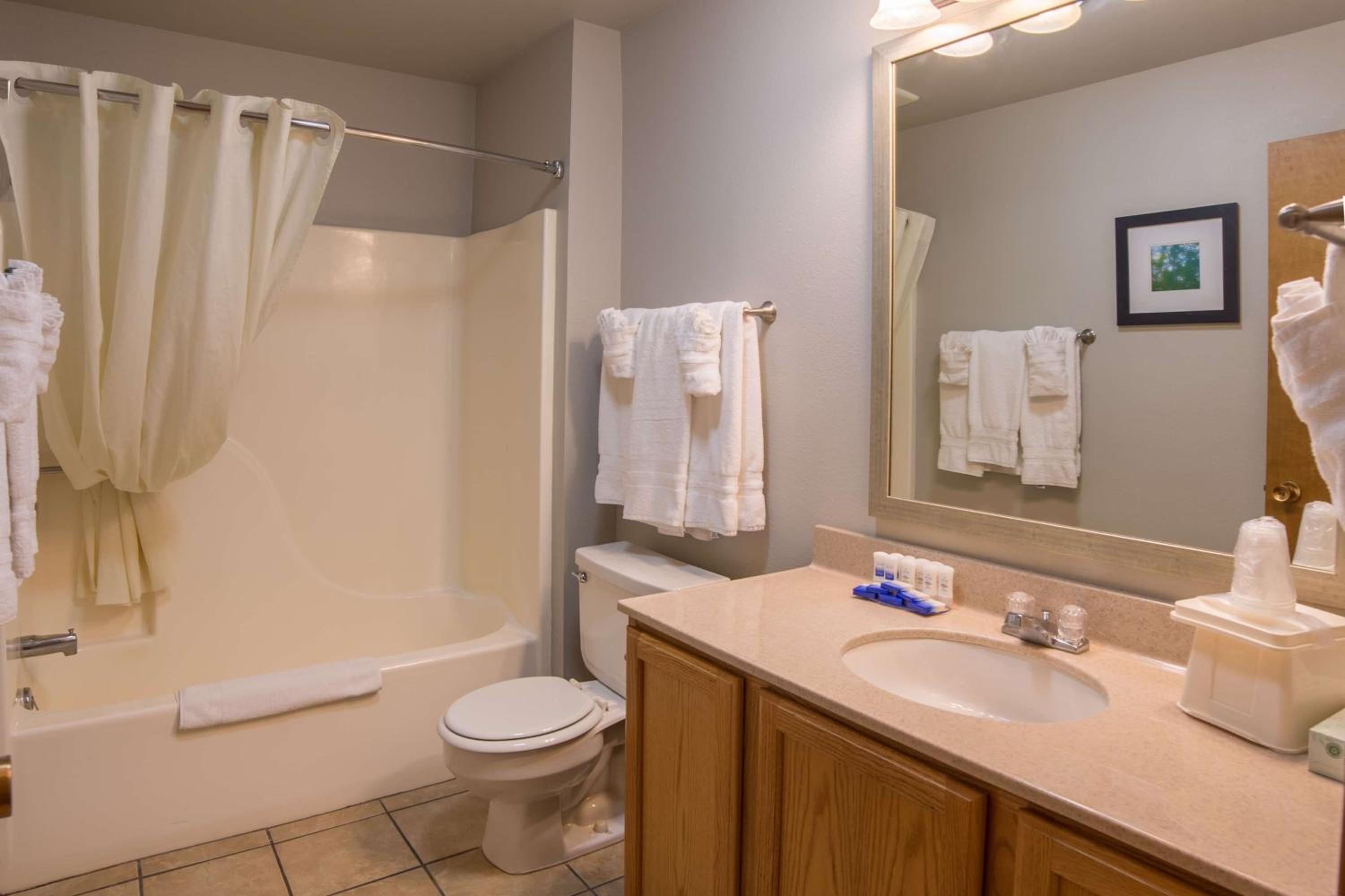 Spearfish Vacations - Best Western Black Hills Lodge - Property Image 5