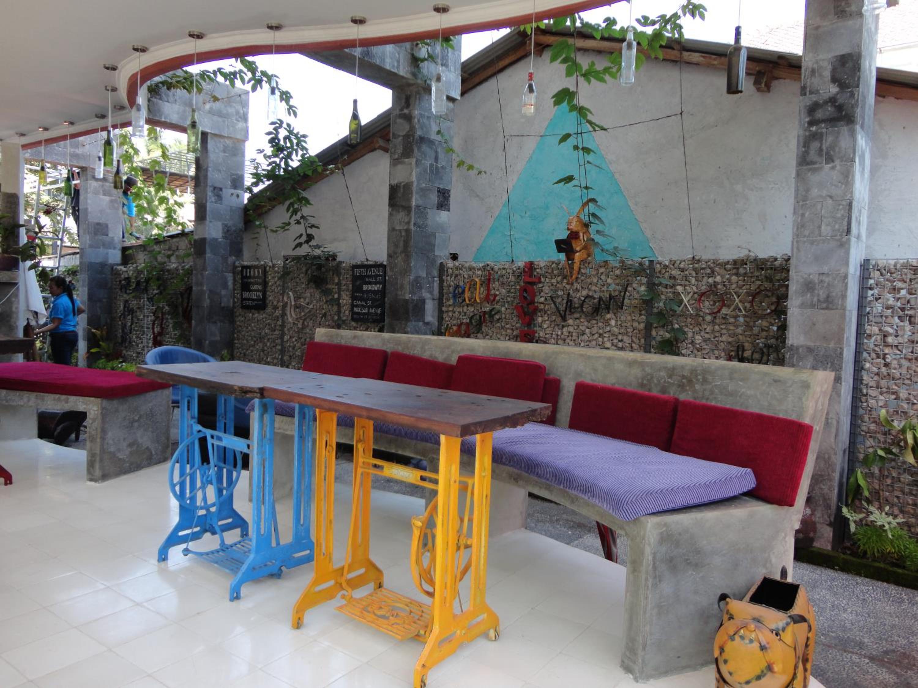 Gajah Biru Bungalows