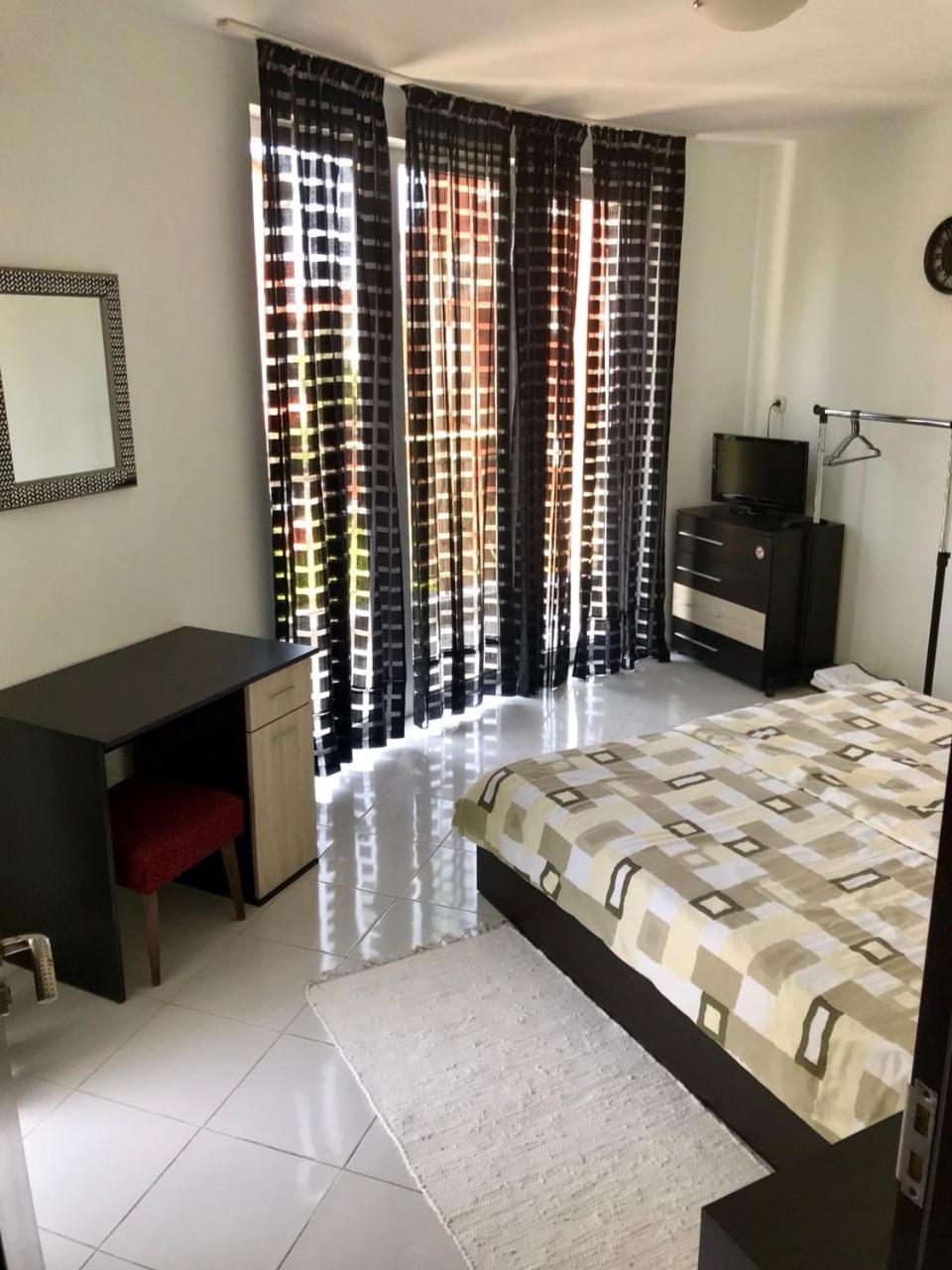 Helga Apartment