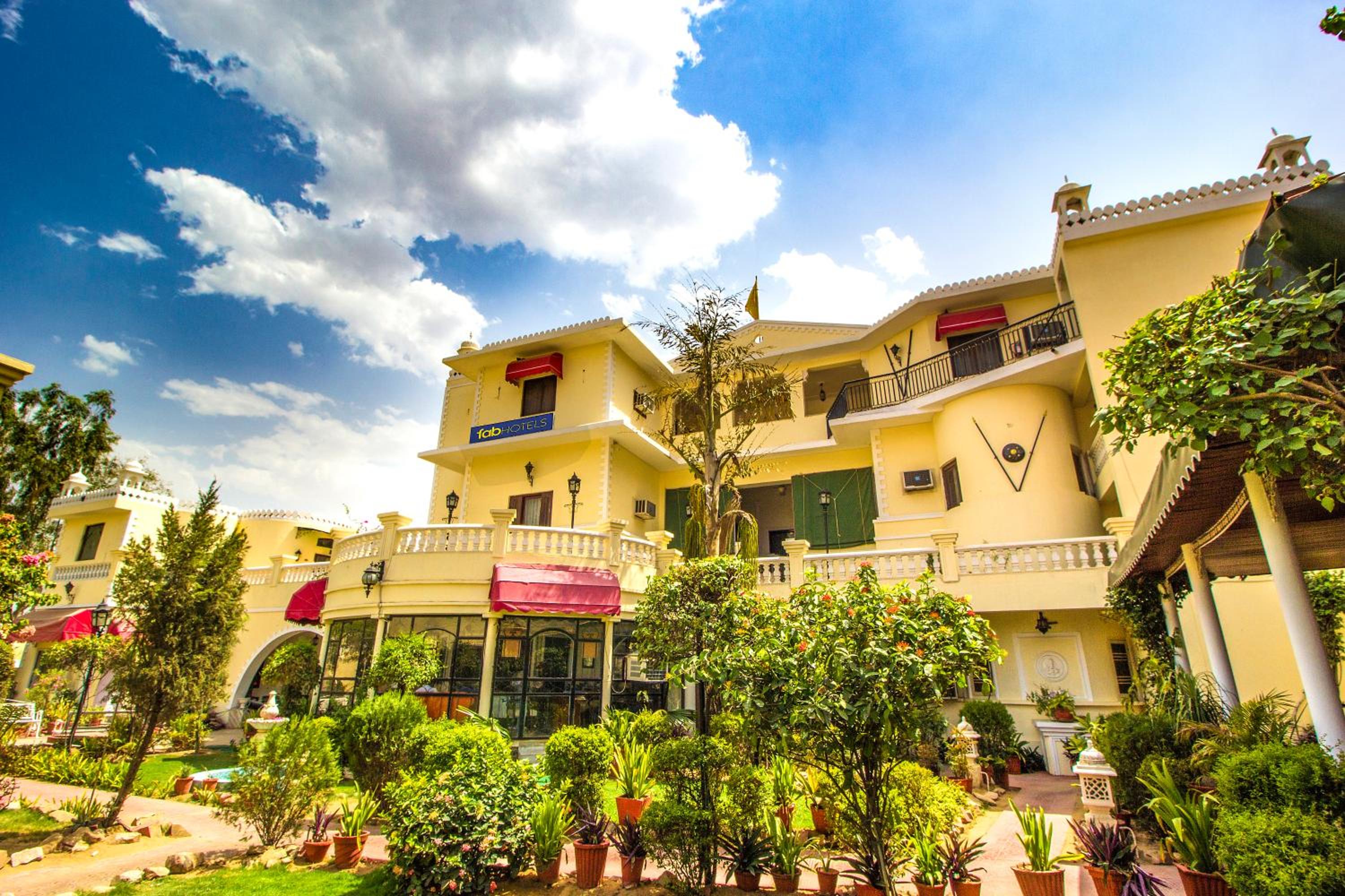 Hotel Sugan Niwas Palace