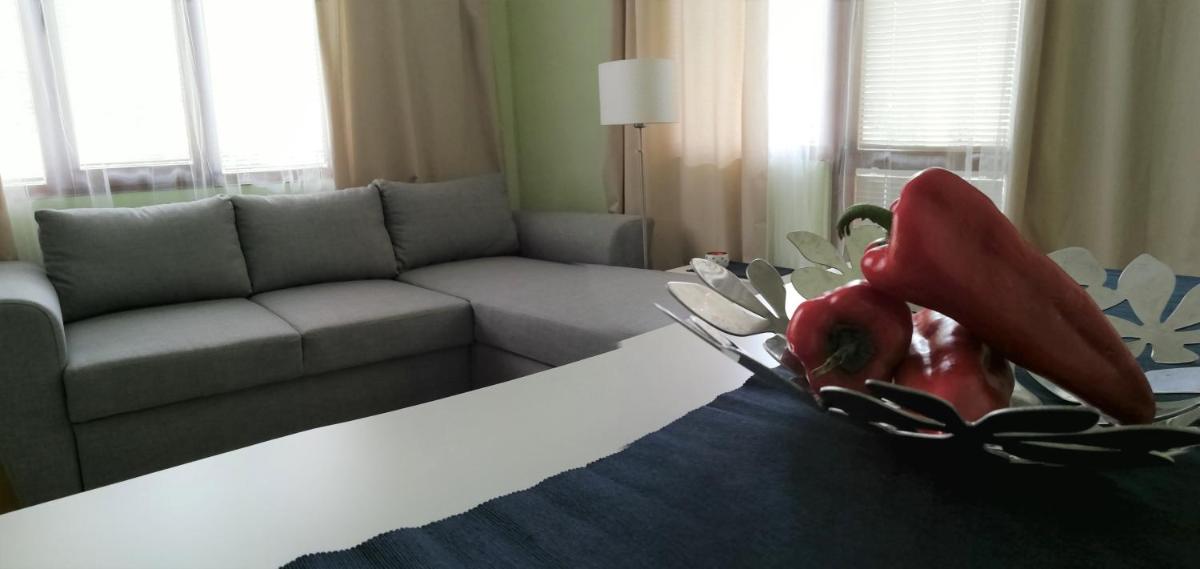 Red Peppers Apartment