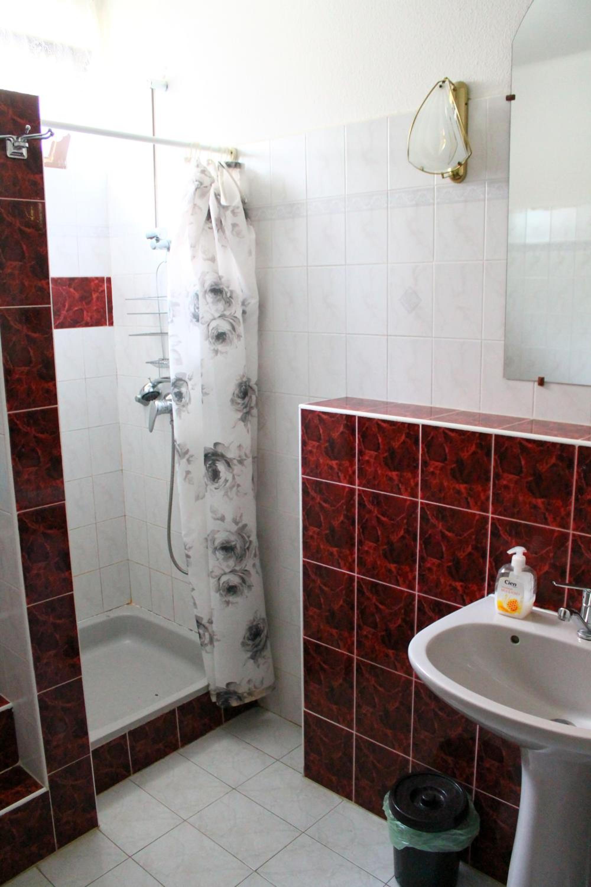 Ibolya Apartmanok view 3