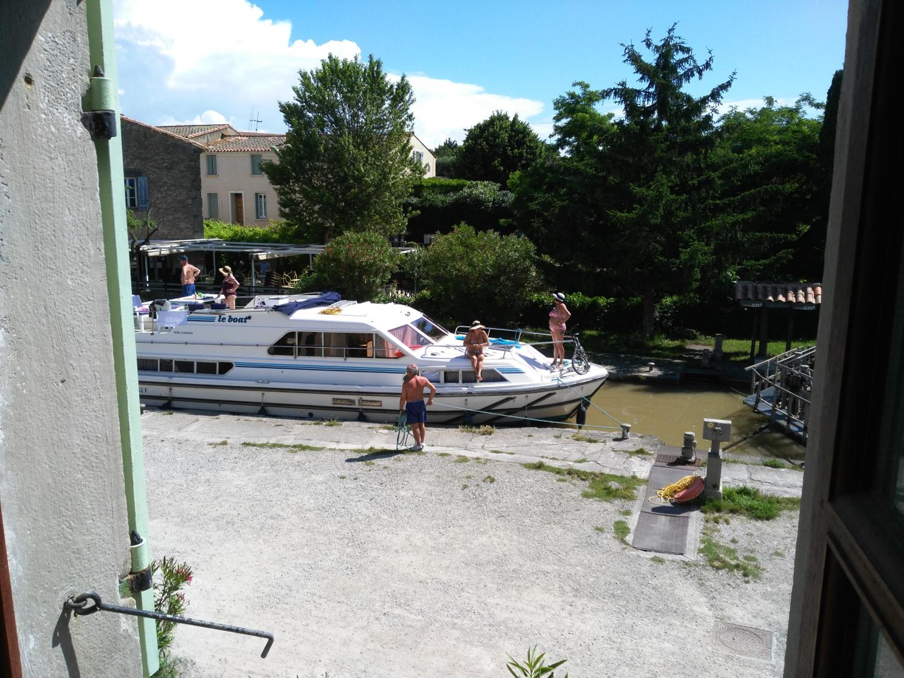 Photo 11