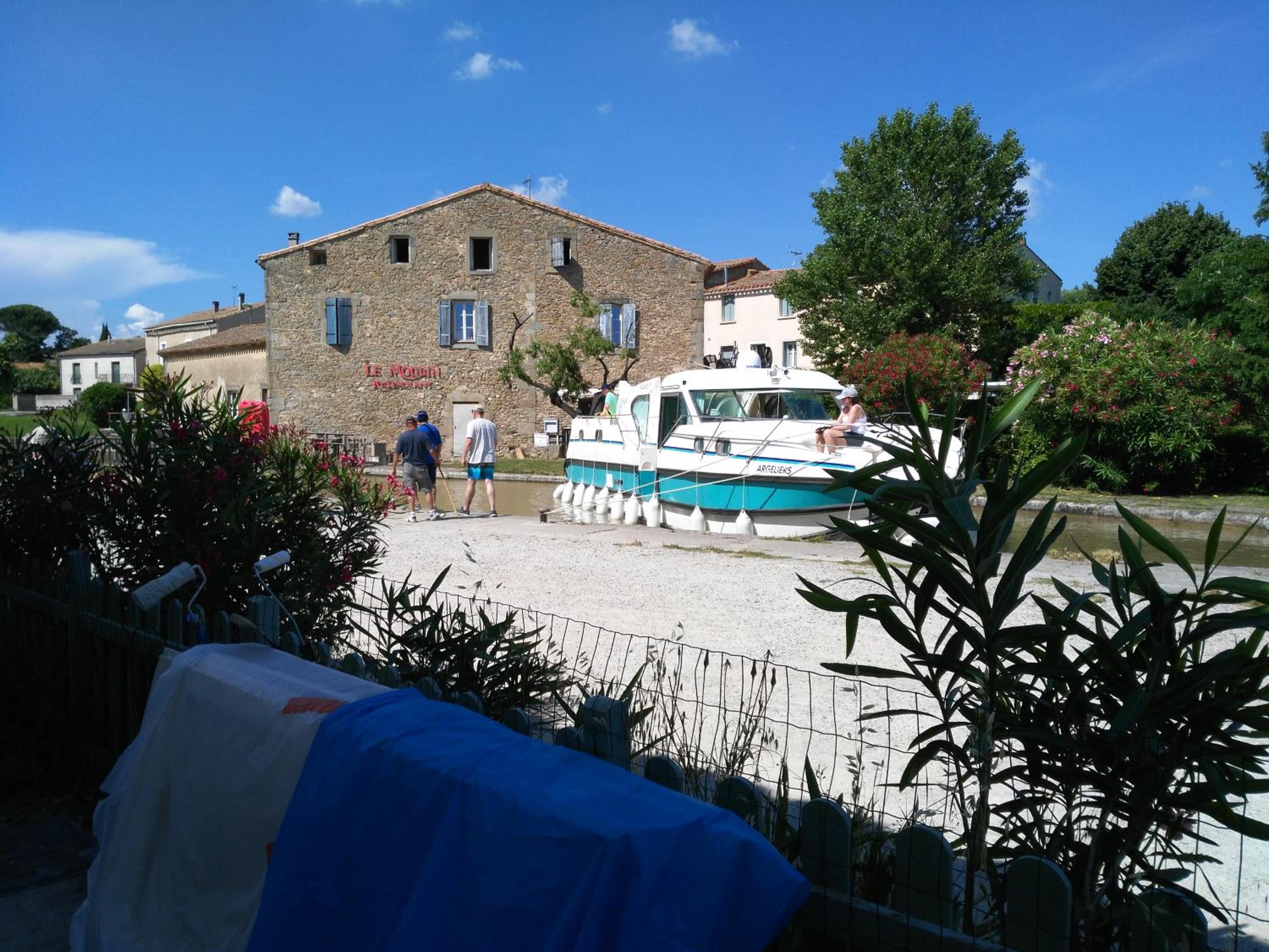 Photo 6