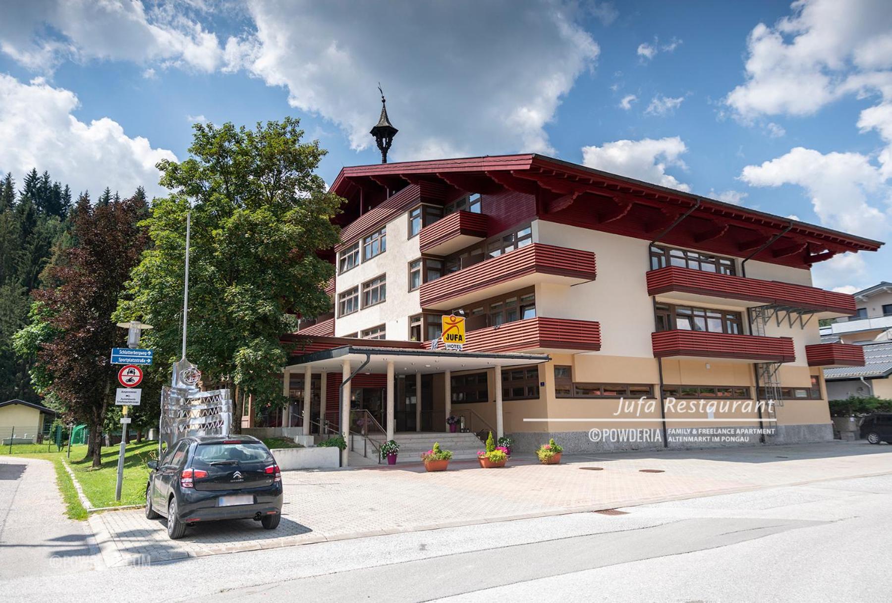 Powderia Family & Freelance Apartment in the centre of Ski Amadé