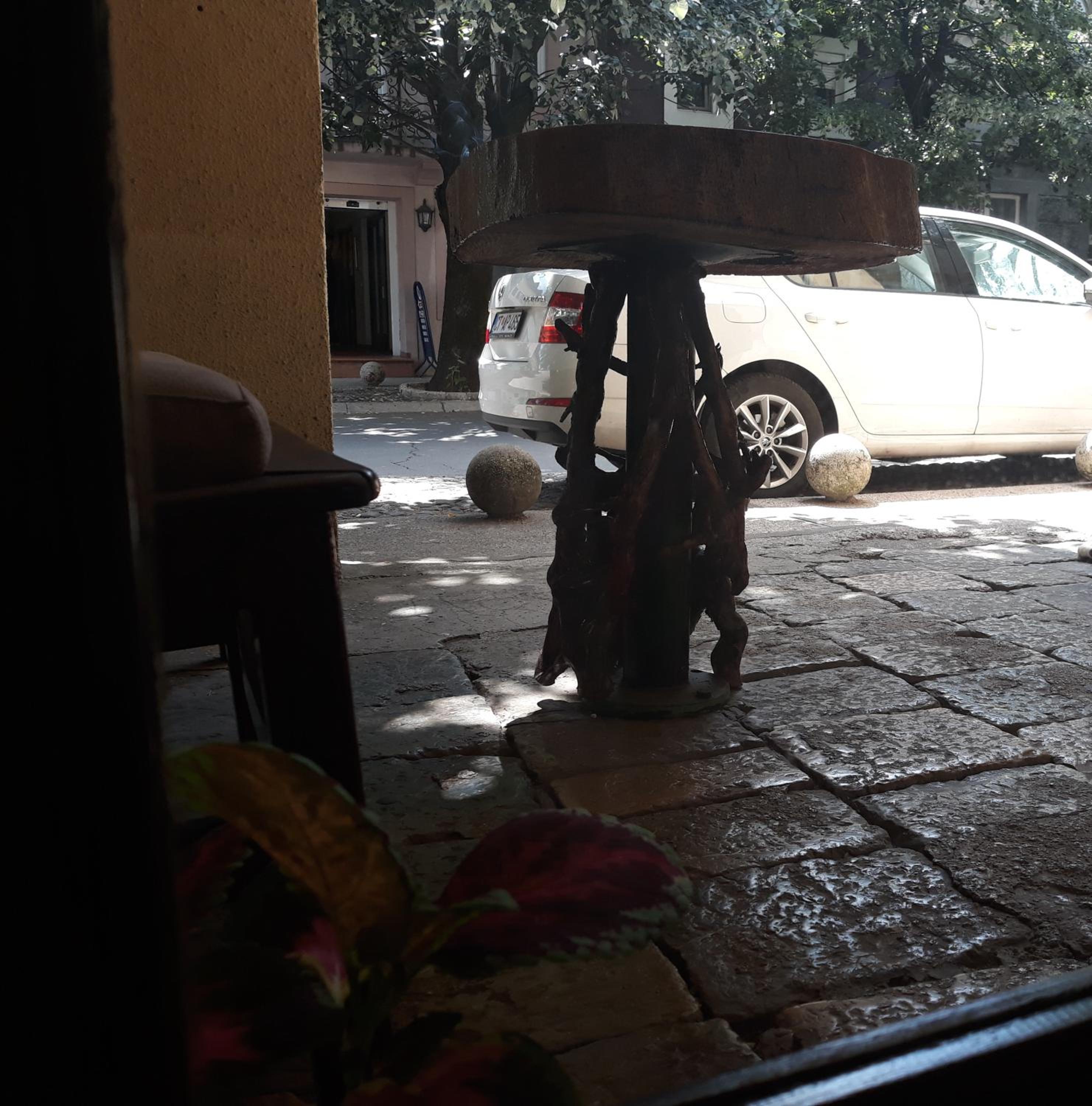 Photo 6