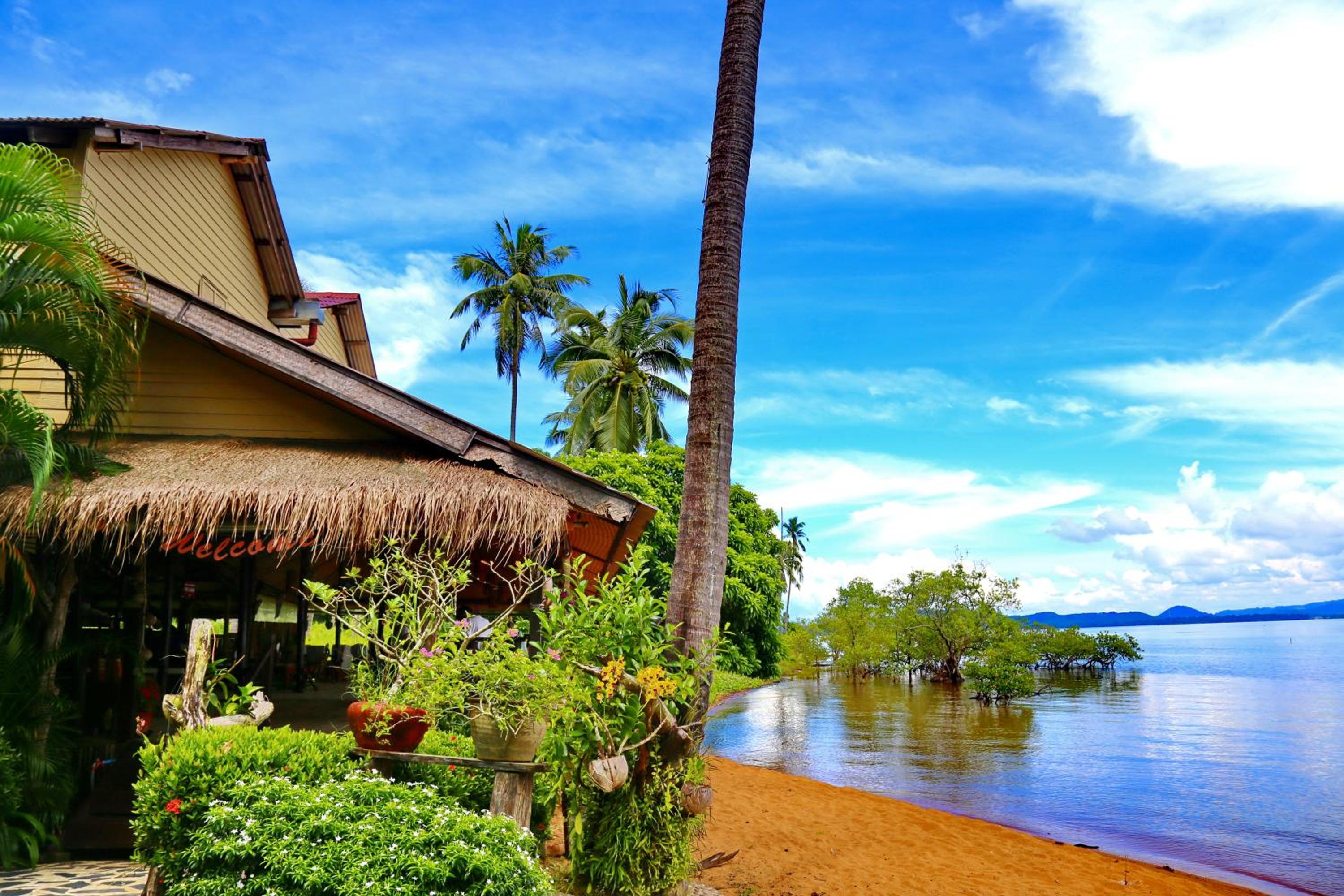 Amber Sands Beach Resort