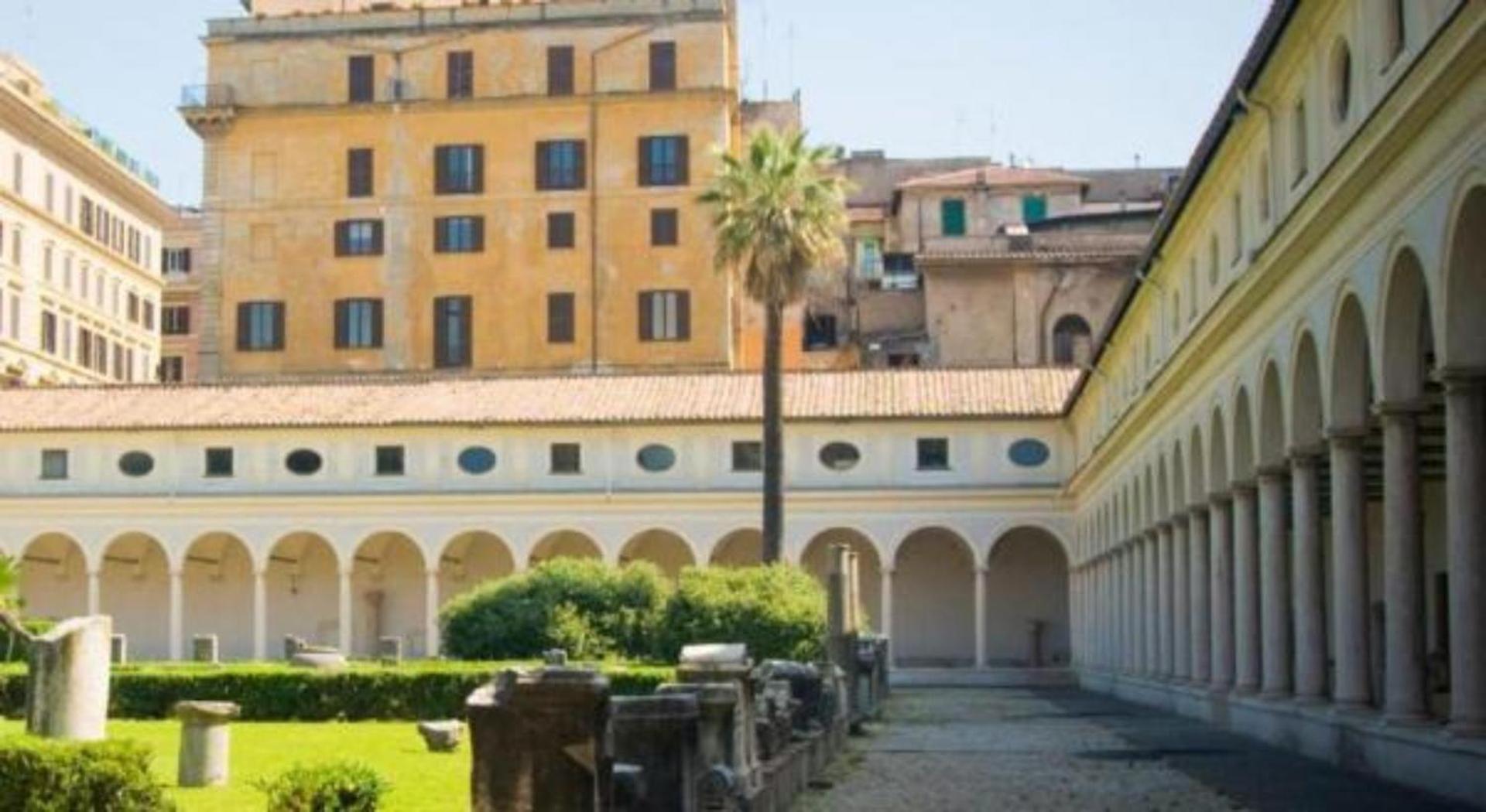 Holiday Roma