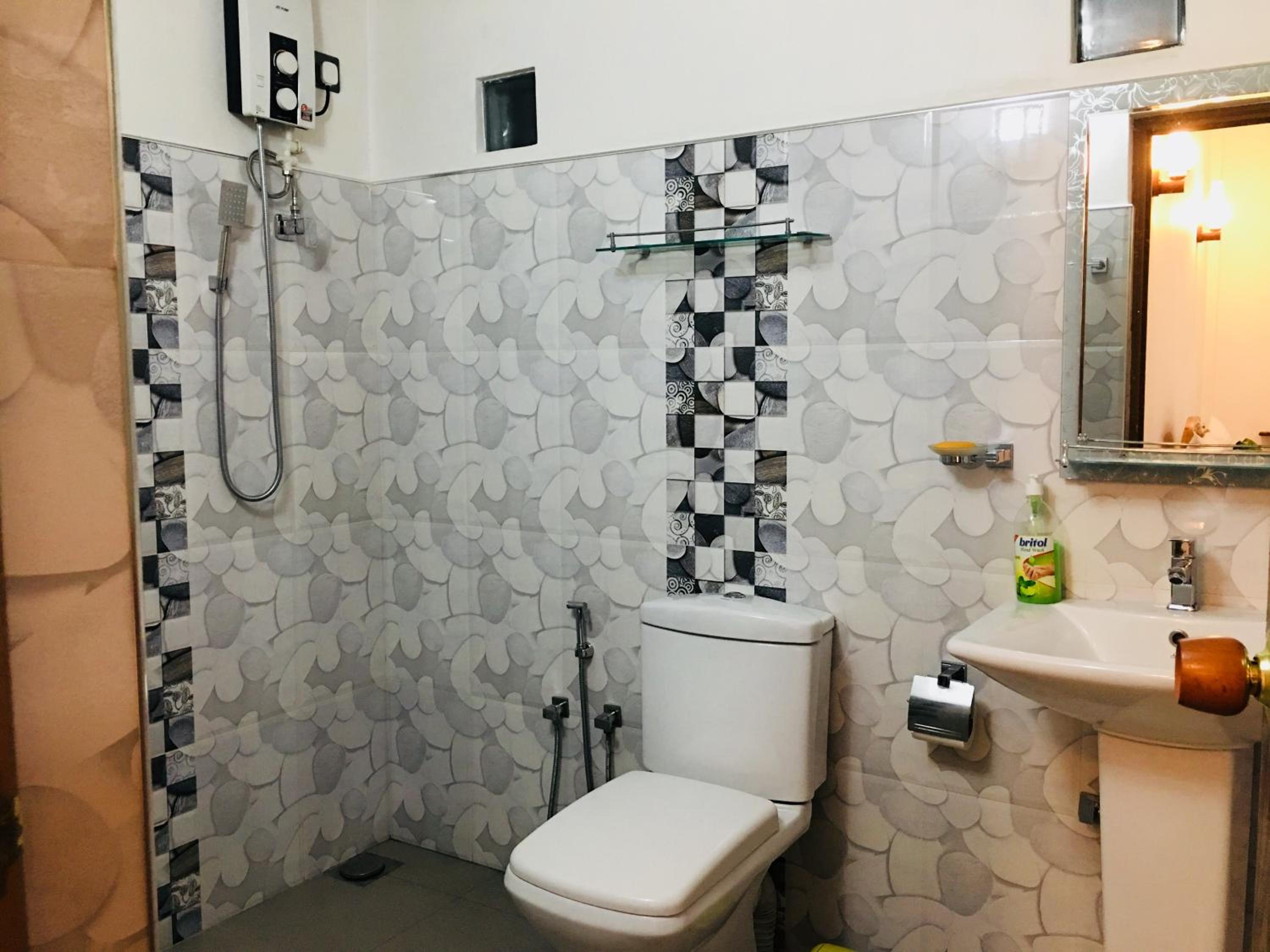 Photo 18