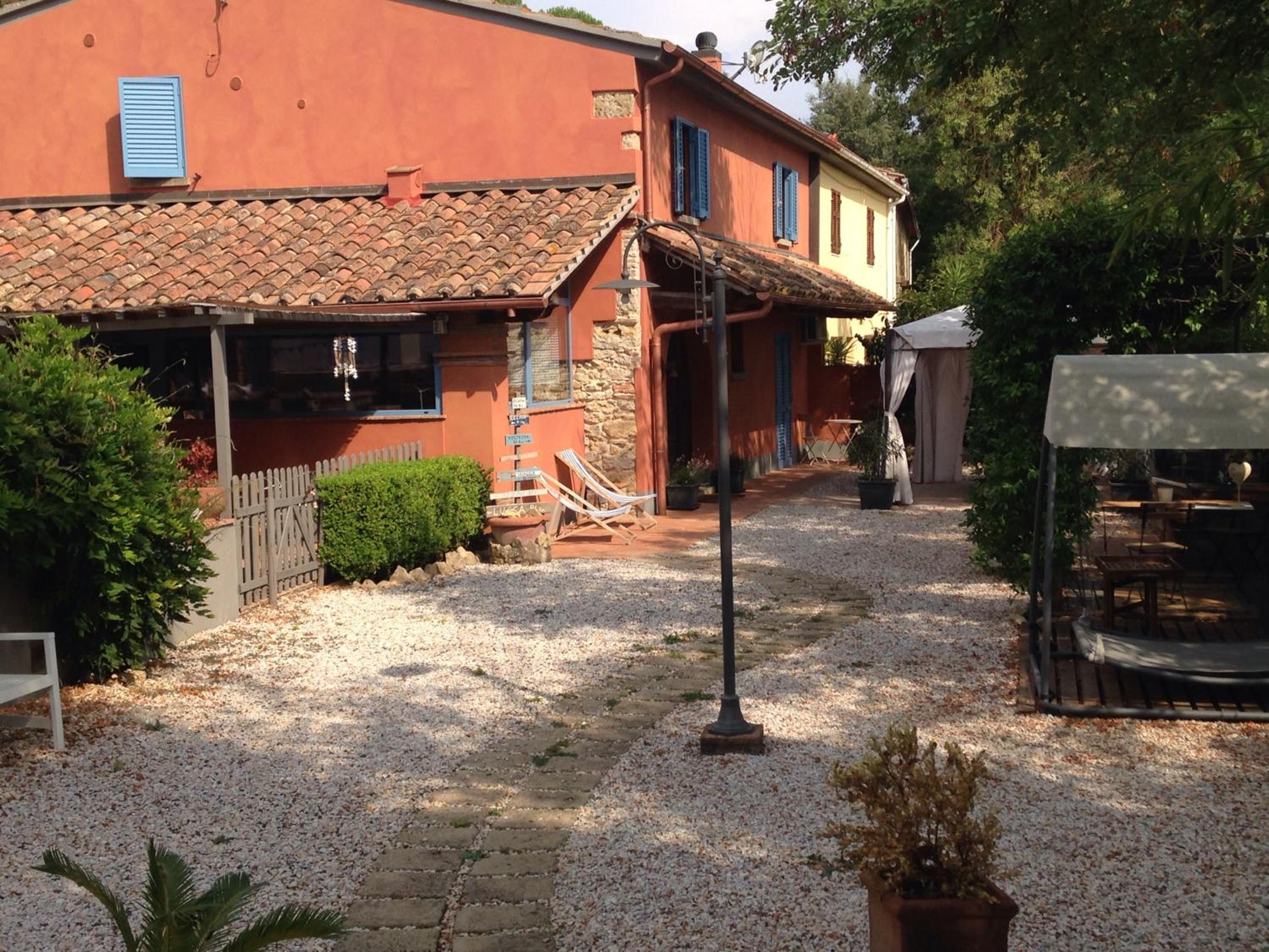 Photo 6