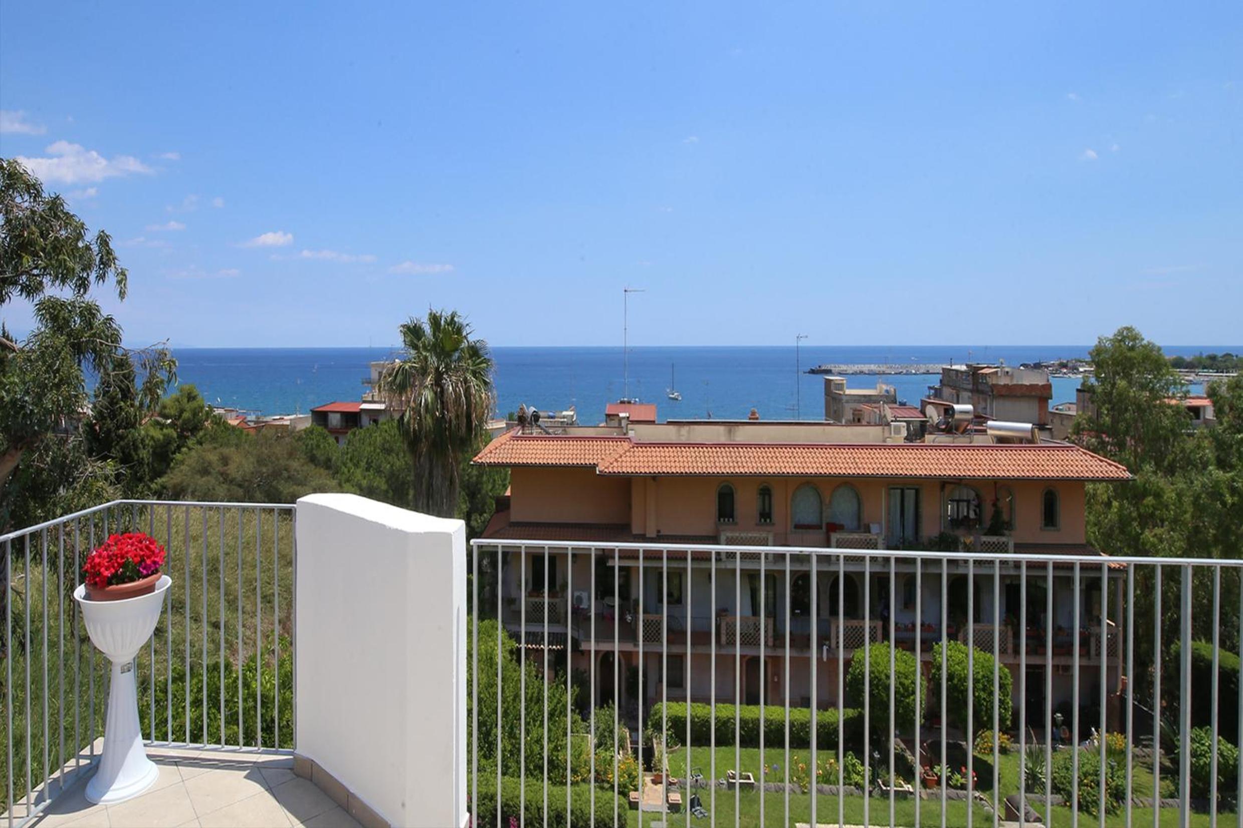villa aurora