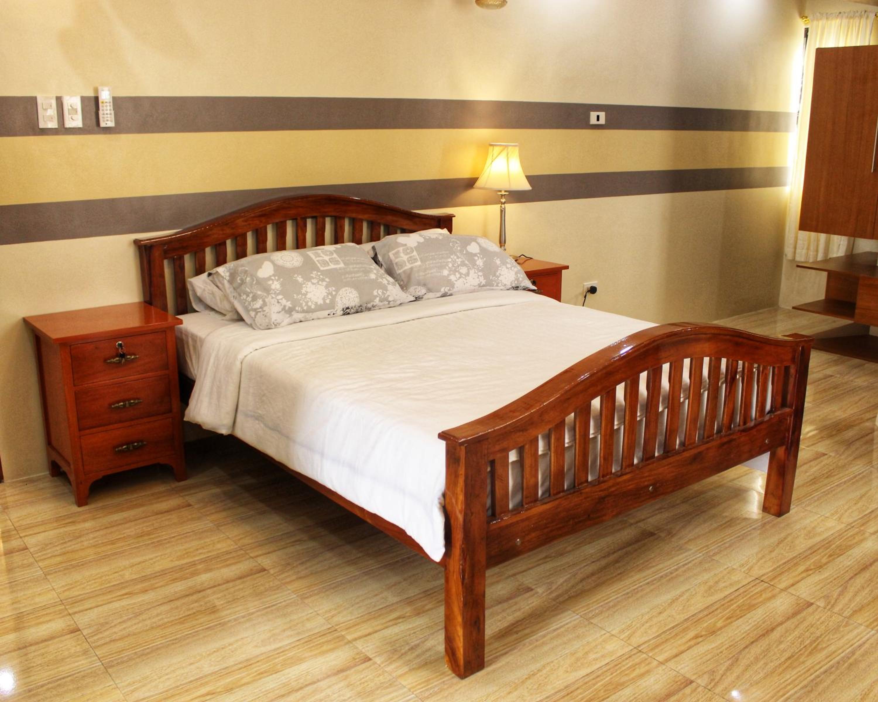 Ailesbury Holiday Home-Iloilo