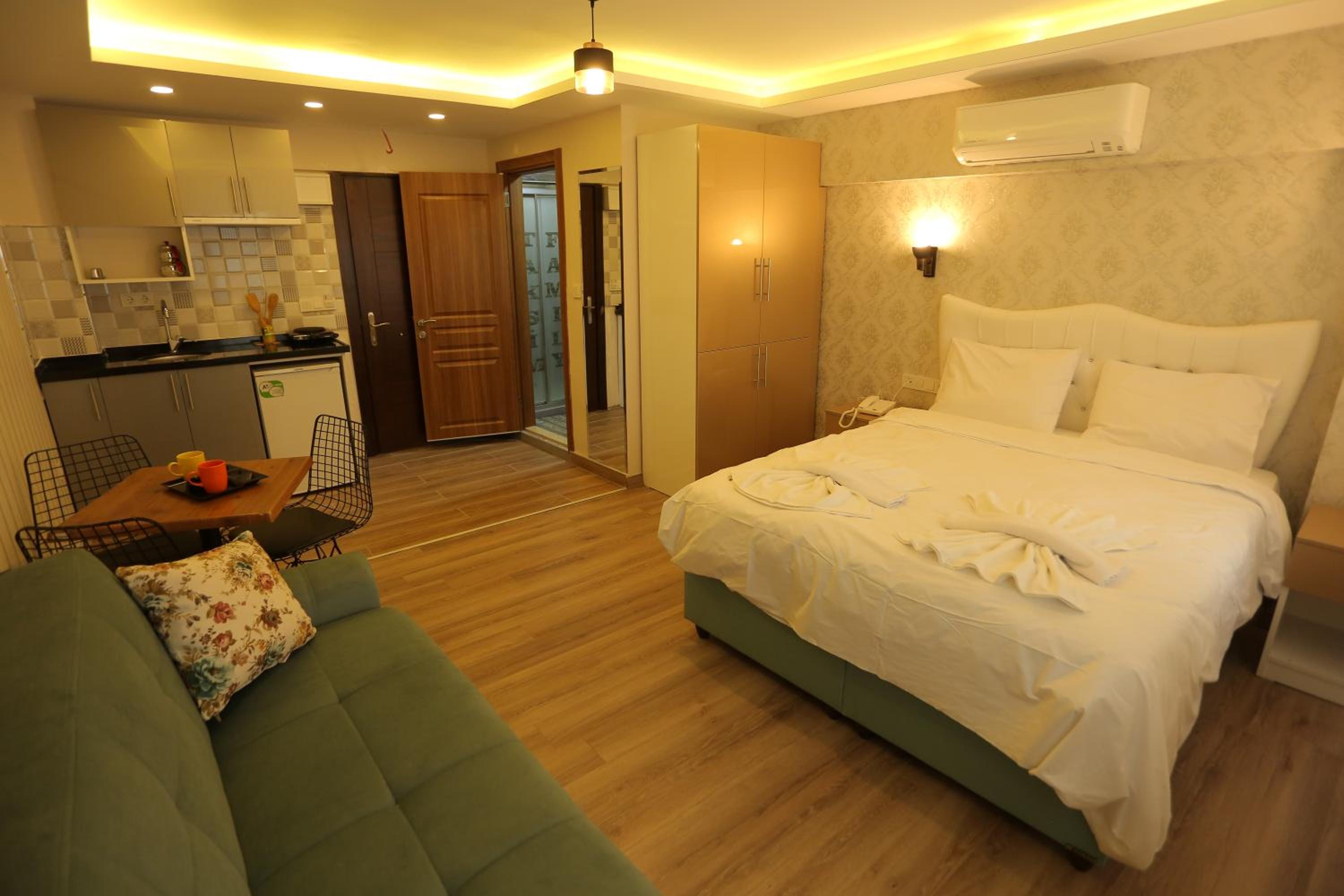 T-Square Residence - Image 76