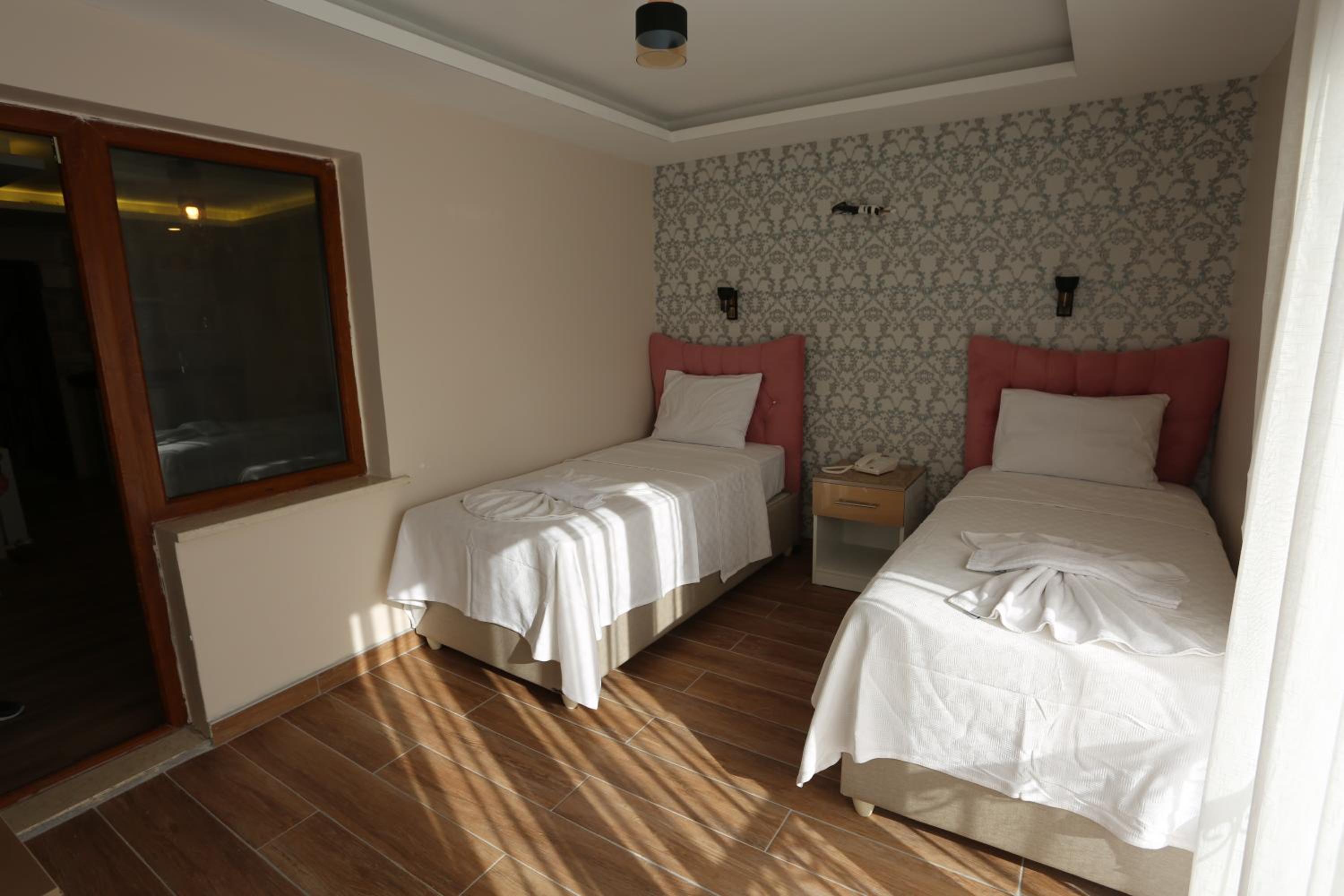 T-Square Residence - Image 71