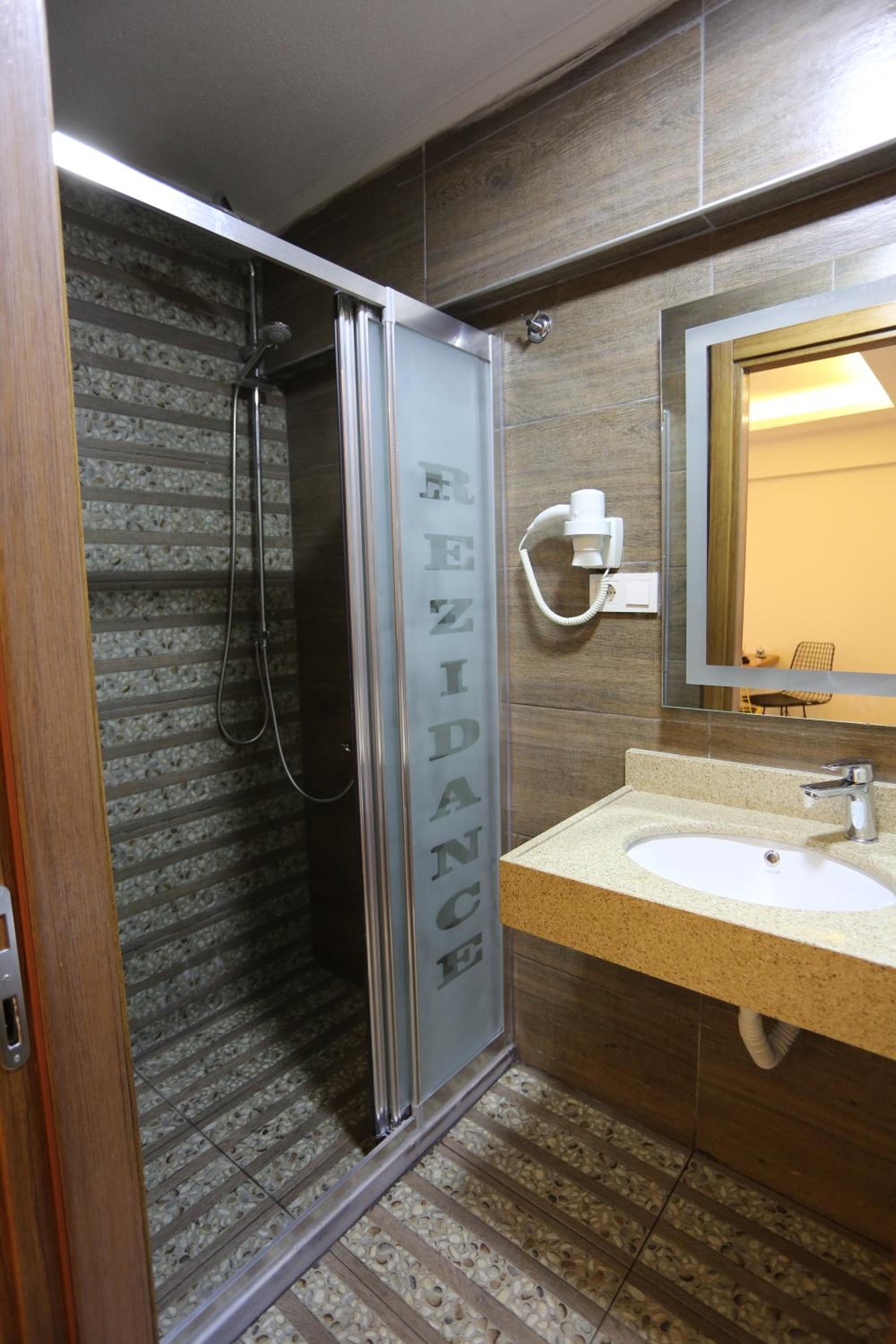 T-Square Residence - Image 62