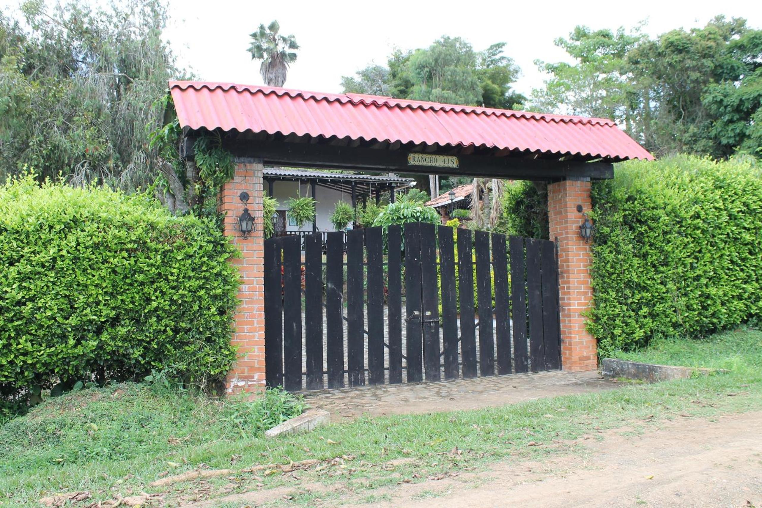Hermosa Finca 