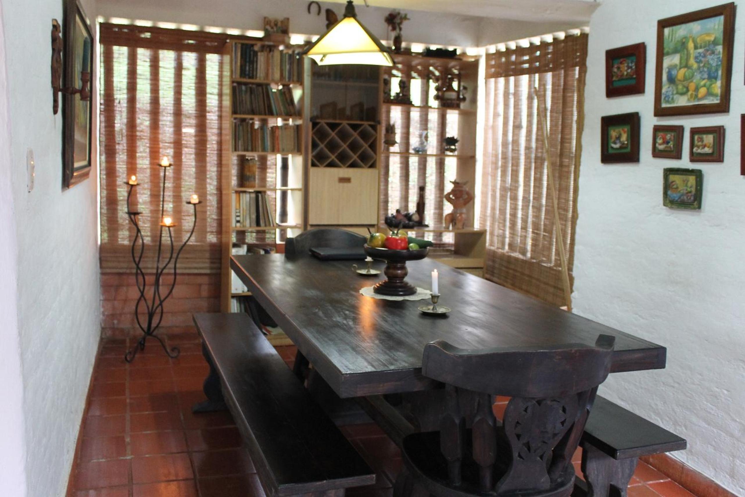 Hermosa Finca 