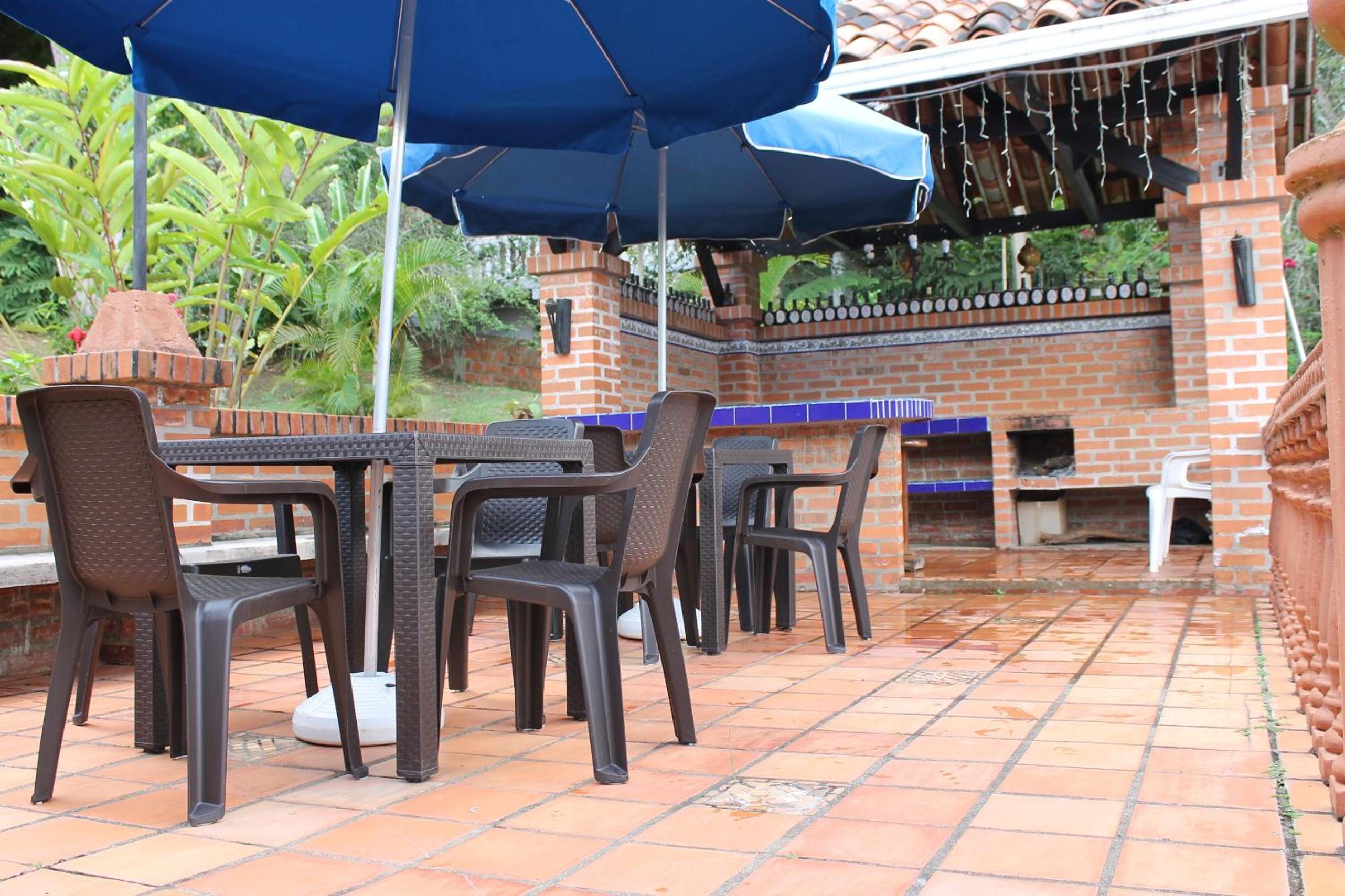 Hermosa Finca 