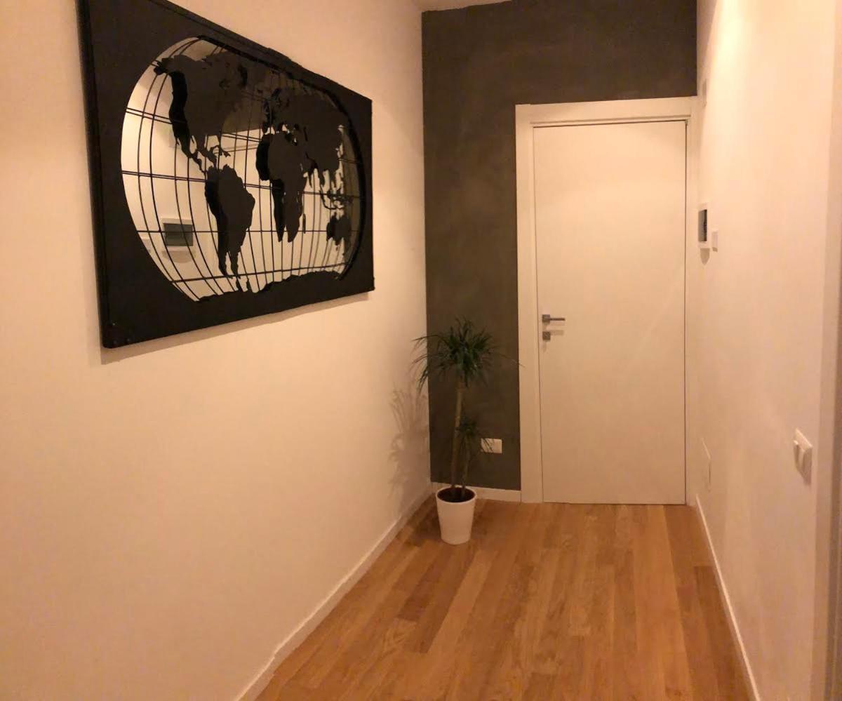De Angeli Modern Apartment photo 2