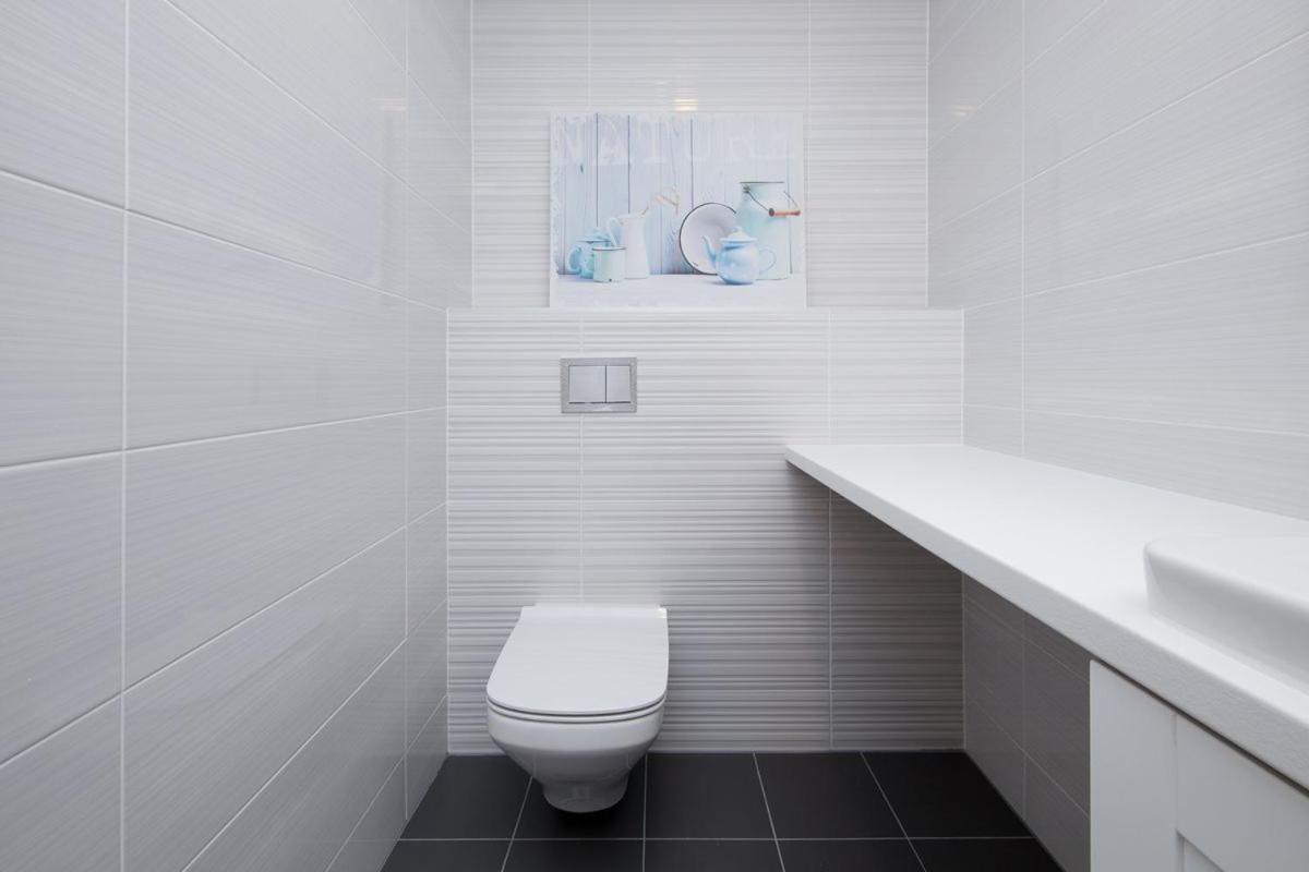 Tallinn City Center, brand new apartment + free parking view 2
