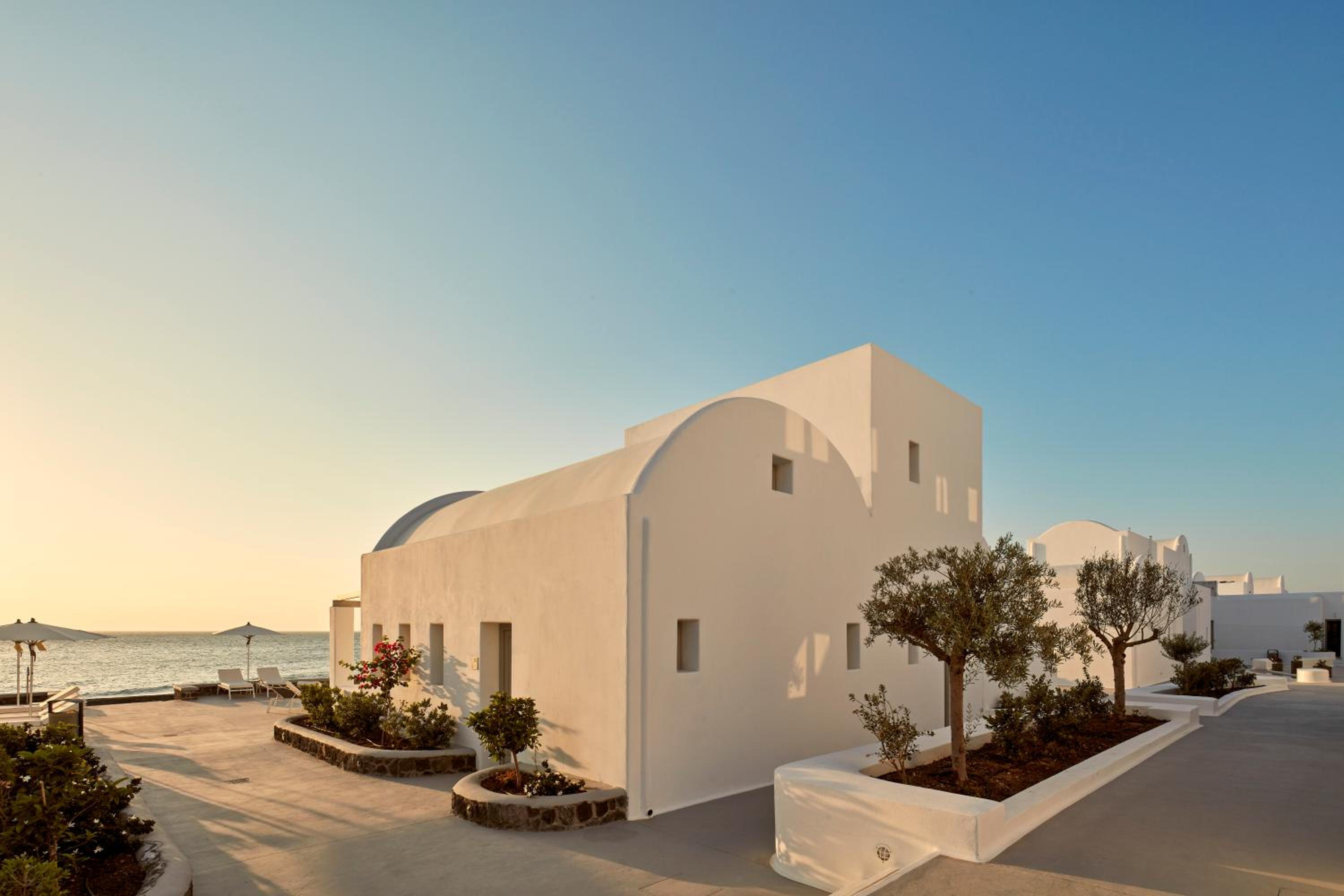 Costa Grand Resort & Spa