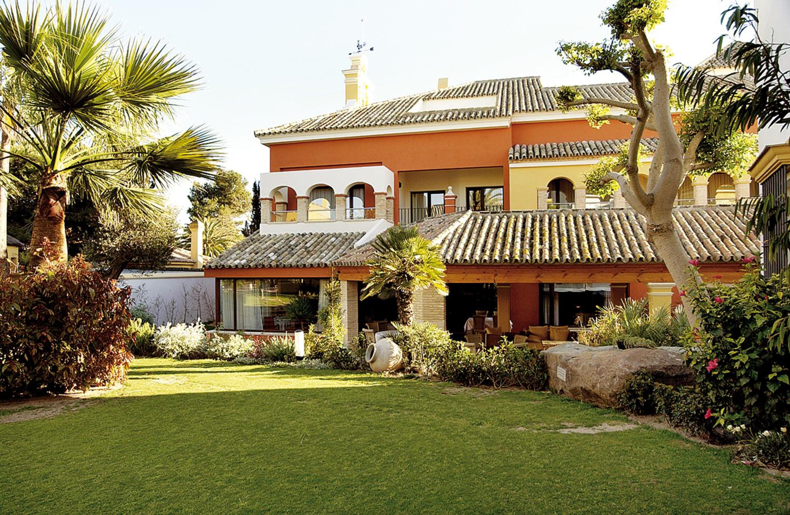 El Puerto de Santa Maria Vacations - Apartamentos Soho Boutique Vistahermosa - Property Image 1