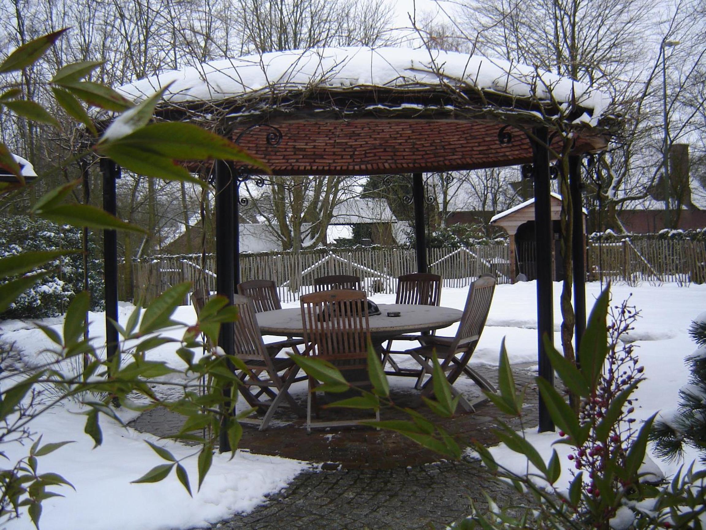 B&B Wisteria