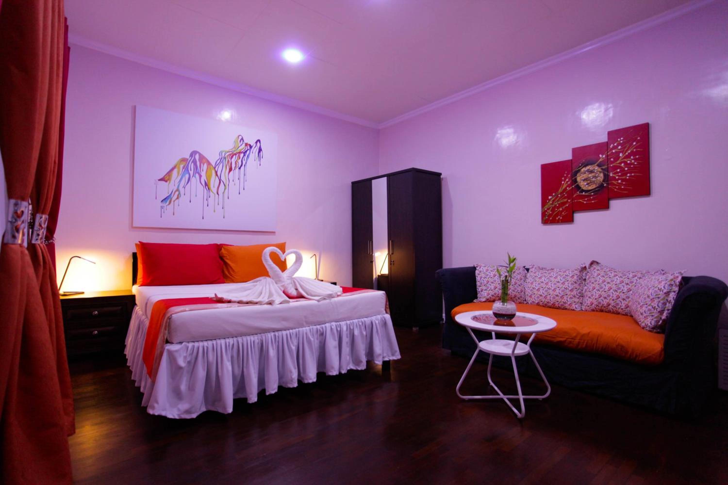 HalfWay House Hostel Mactan Cebu Airport