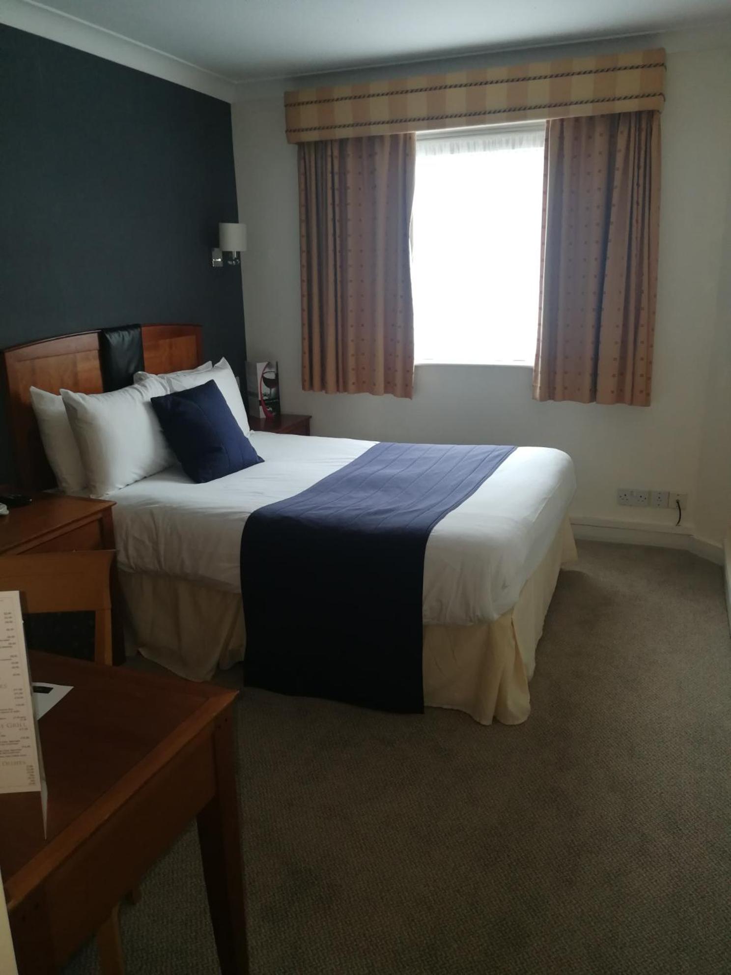 Basingstoke Vacations - Red Lion Hotel - Property Image 27