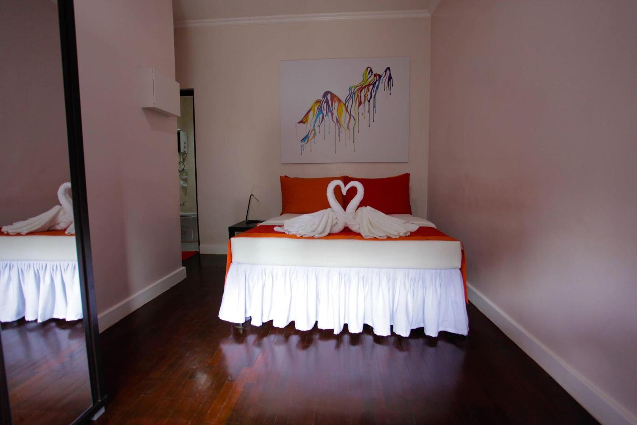 HalfWay House Hostel Mactan Cebu Airport