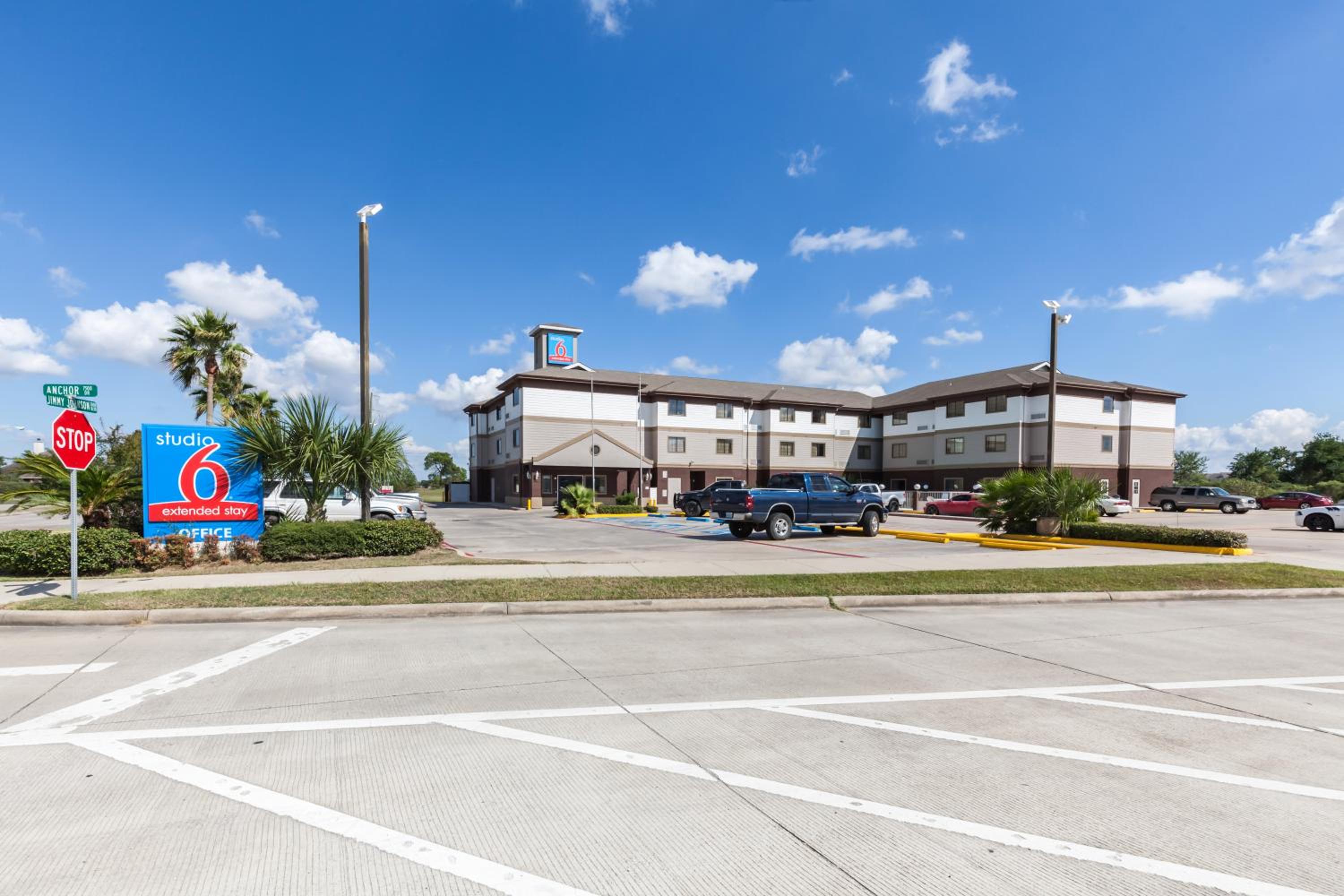 Studio 6-Port Arthur, TX - SE