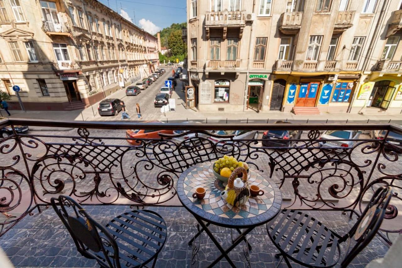 ViP apartment in ♥ of Lviv view 5