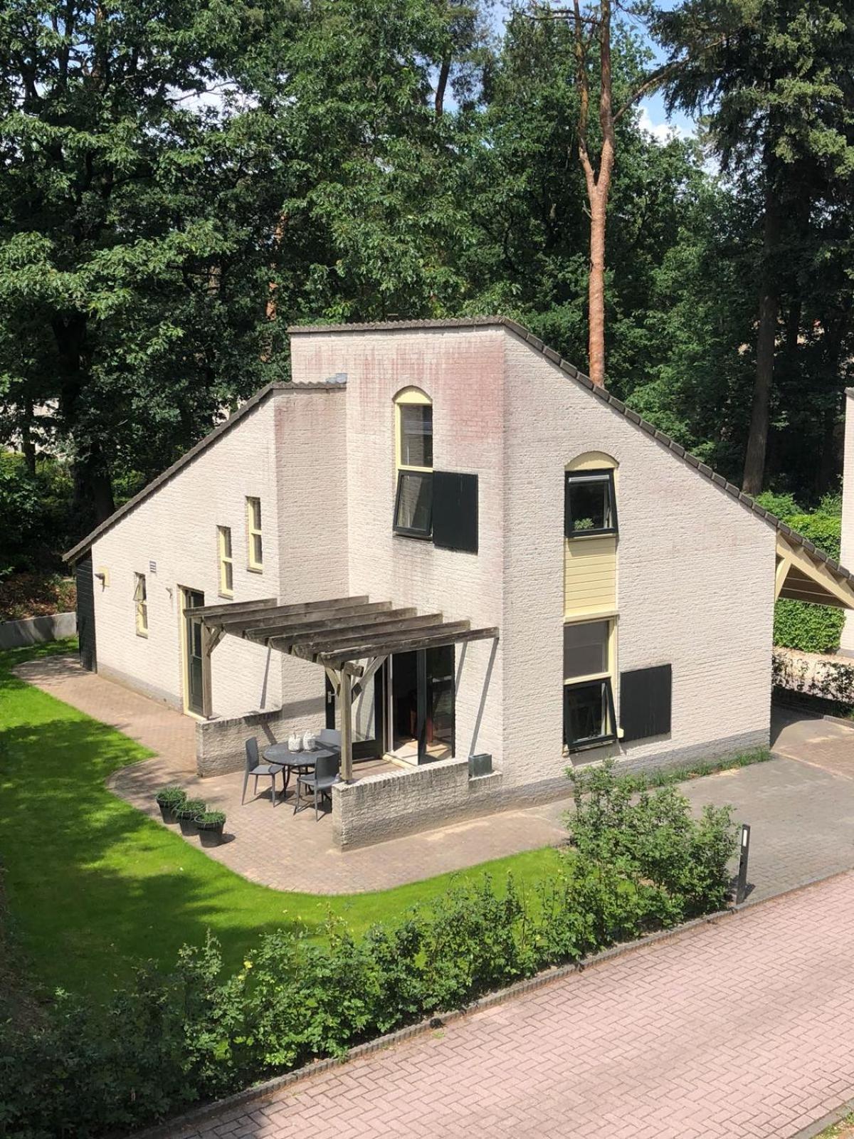 Huusje18 view 2