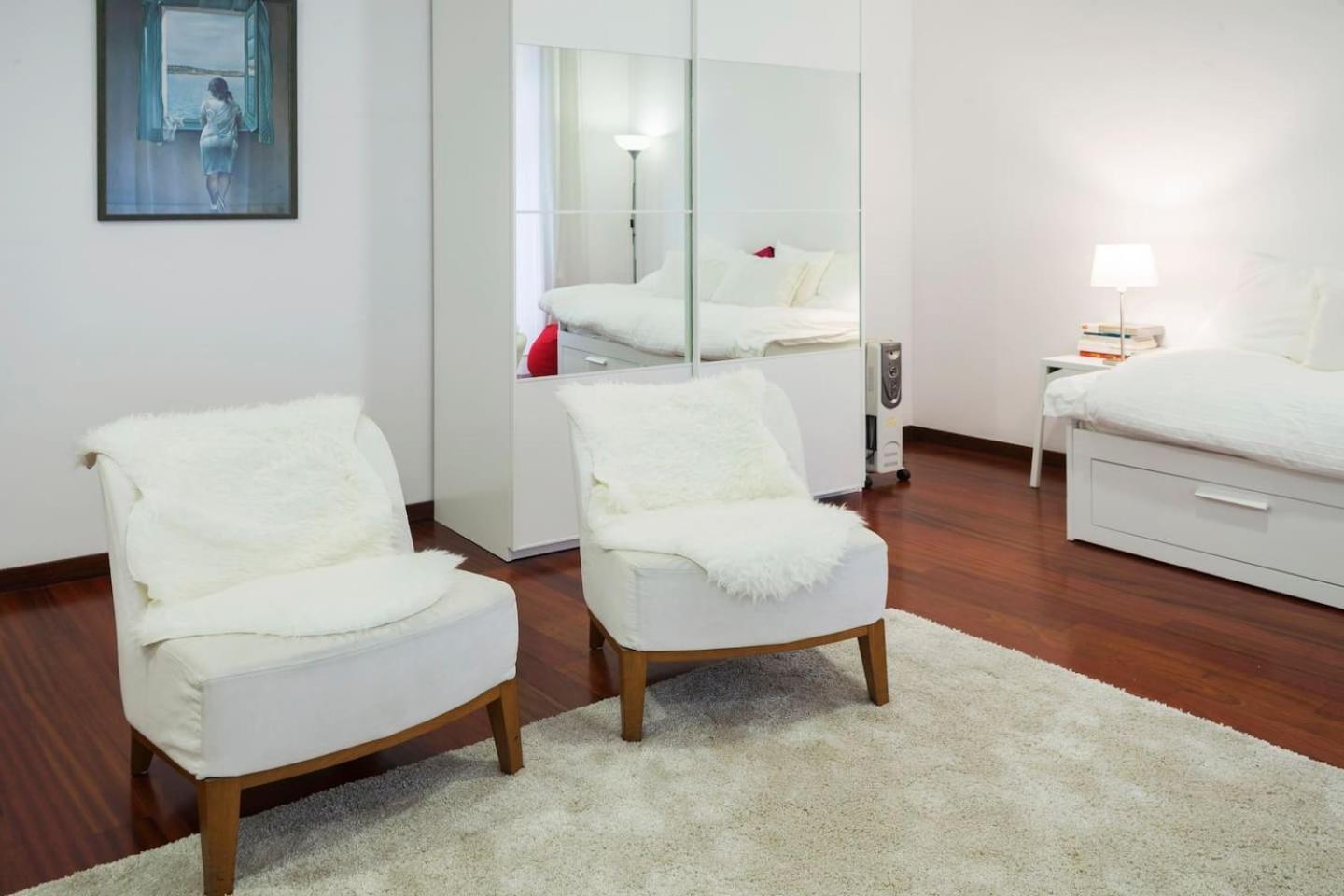 Flores Studio view 5