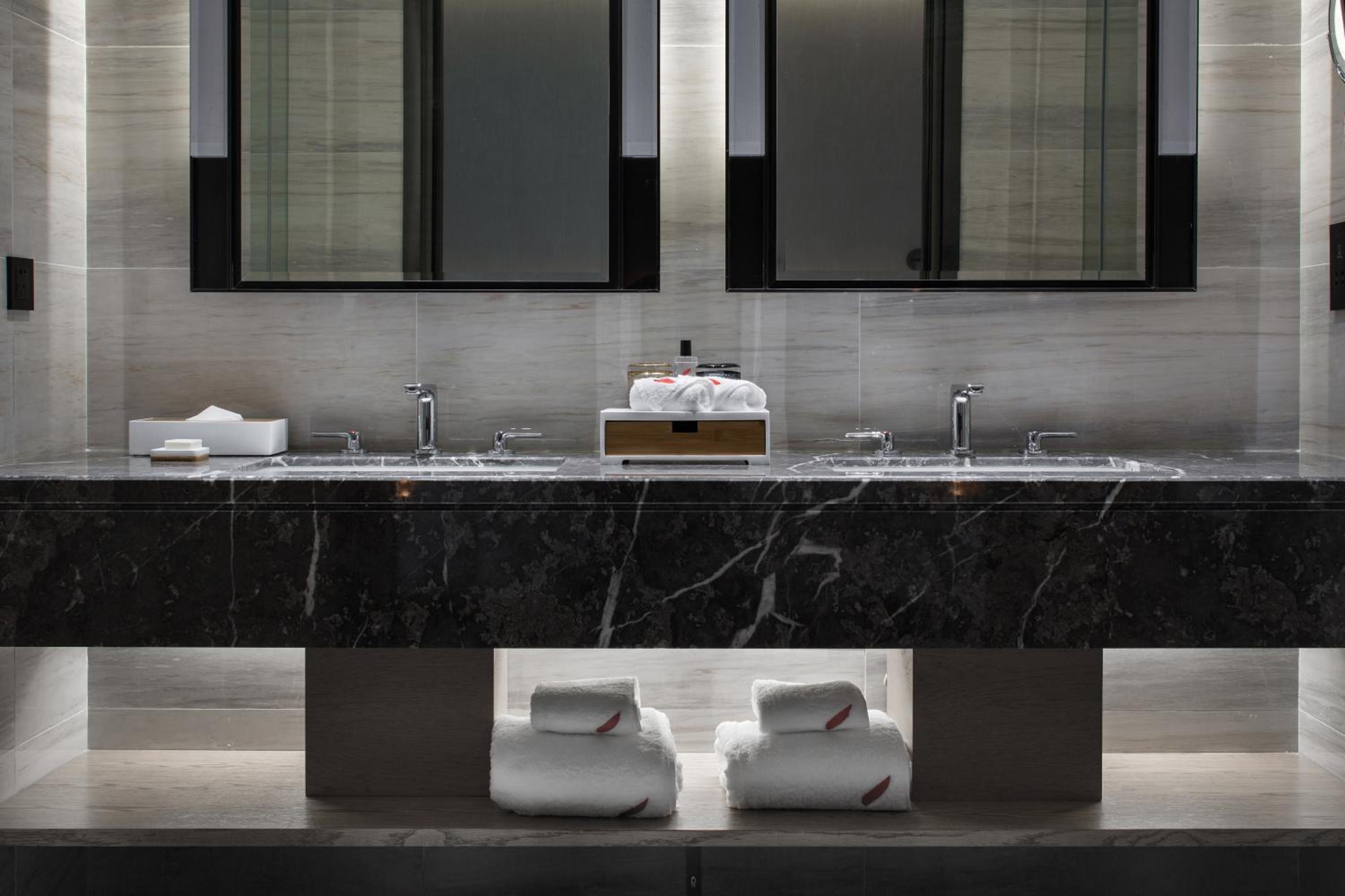 Swisstouches Guangzhou Hotel Residences