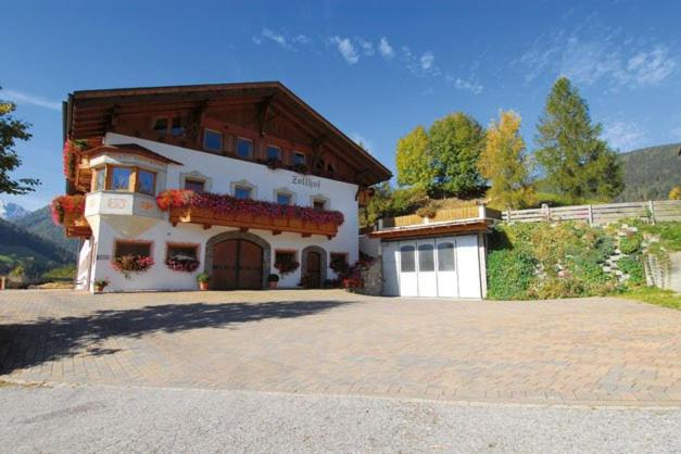 Zollhof view 4