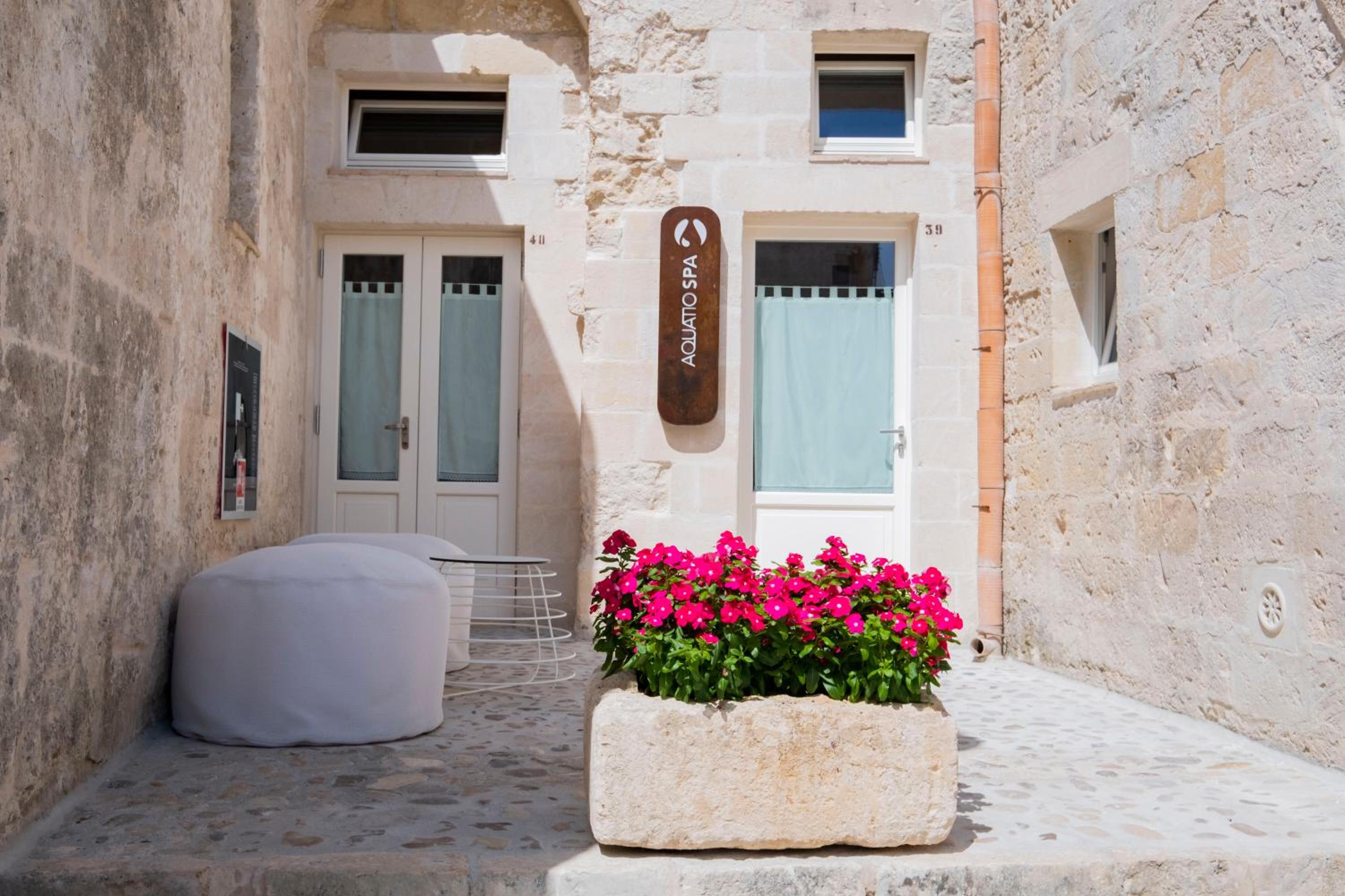 Hotel Aquatio Cave Luxury Hotel & SPA - Image 1