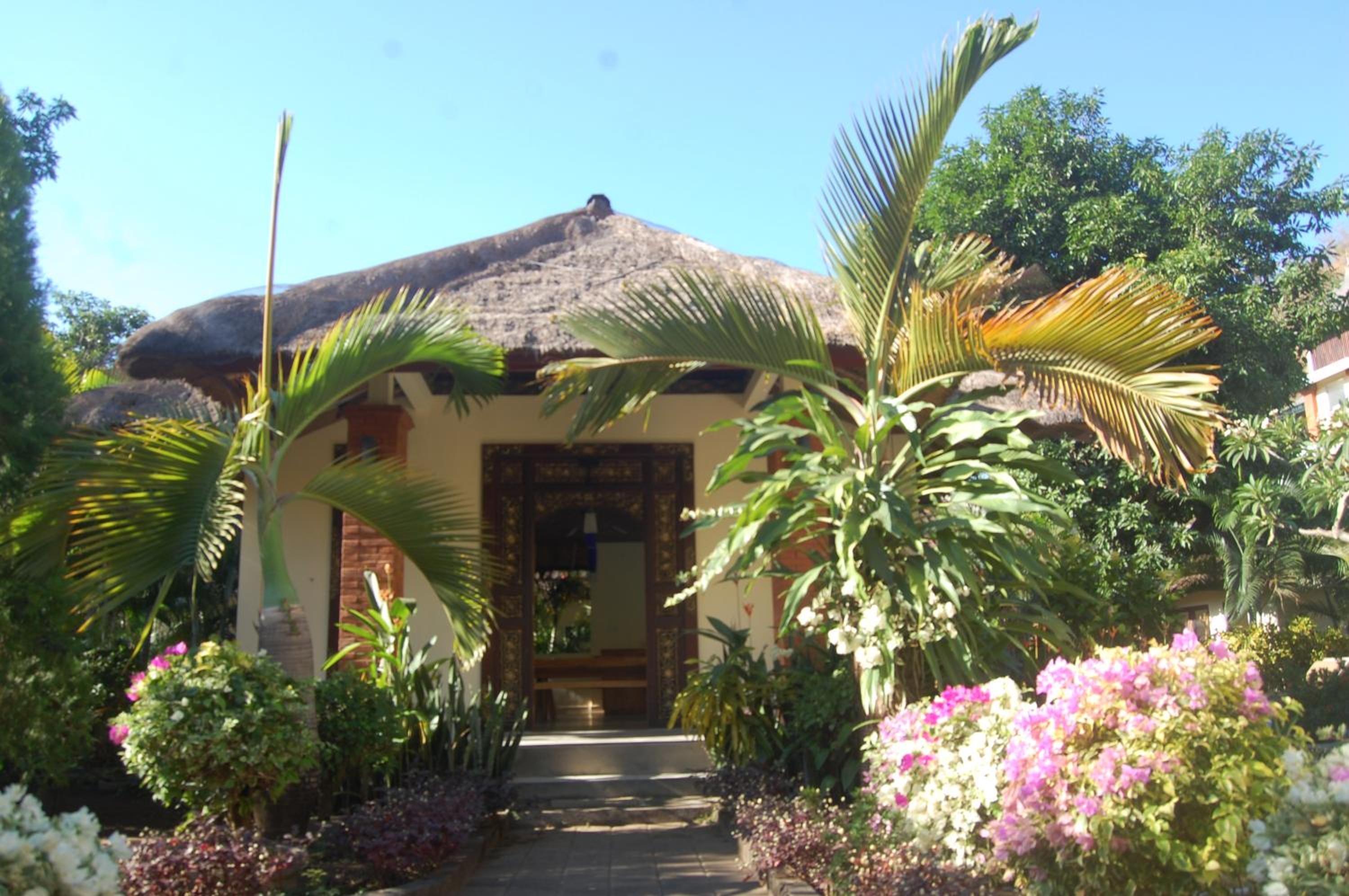 Star East Bungalows - Image 2