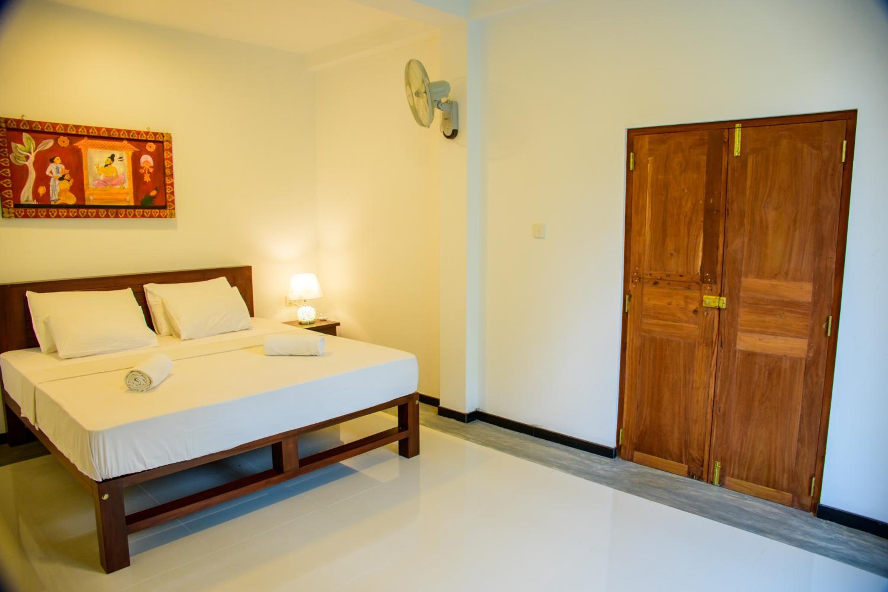 Doors Guesthouse & Cafe view 5