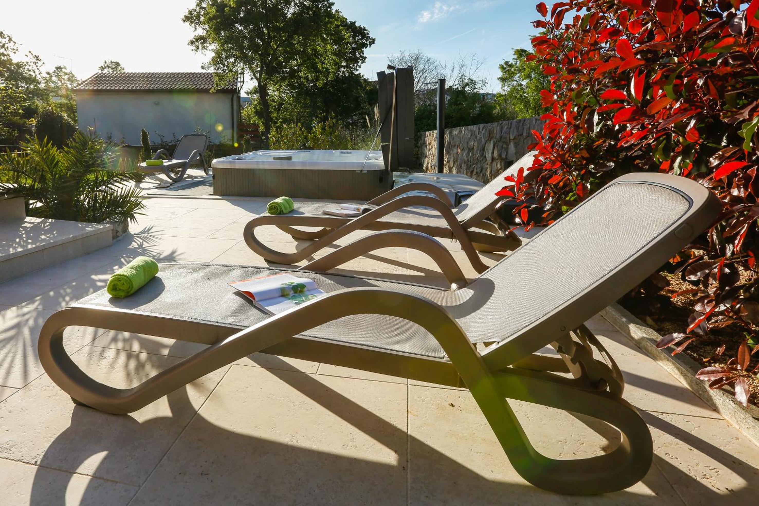 Villa Lavender's Breeze view 3