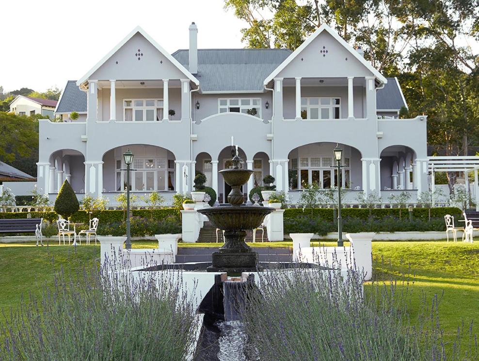 Parkes Manor view 5